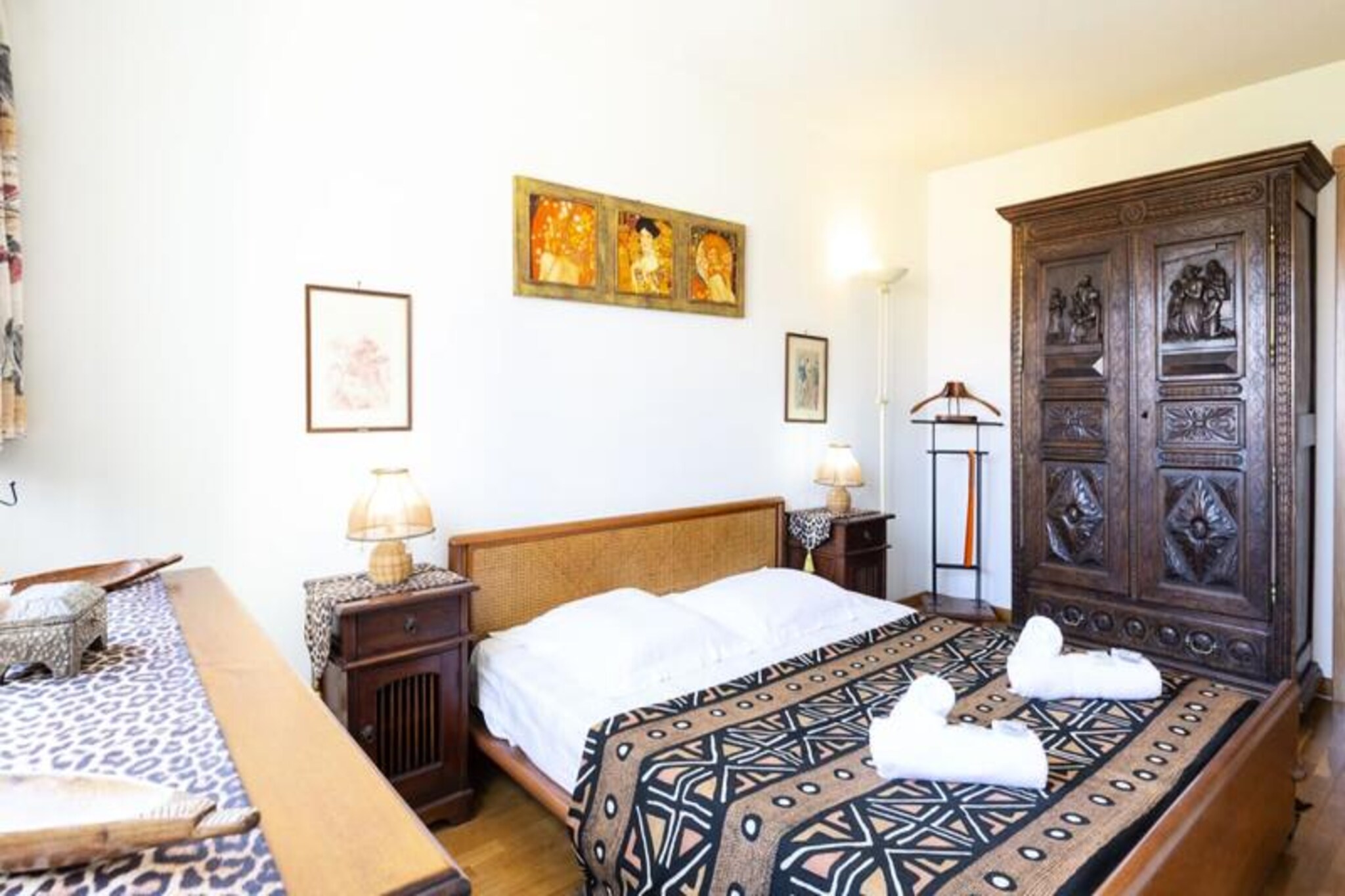 In the heart of Antibes’ historic old town, this charming two-room apartment offers a serene escape with a view of the iconic Picasso Museum. Perfectly situated within a quiet and secure residence, the property invites you to immerse yourself in the rich culture and vibrant atmosphere of this Mediterranean gem while enjoying a peaceful retreat. Stroll through the cobblestone streets, discover quaint shops, and savor the flavors of local cafes and restaurants just steps from your door. 

Inside, the apartment is thoughtfully designed for comfort and convenience. The bedroom features a cozy double bed, while the living room offers a sofa bed for additional guests. A separate, fully equipped kitchen allows you to prepare meals with ease, and the terrace provides a delightful space to unwind while soaking in the historic surroundings. Modern amenities such as Wi-Fi and an elevator ensure a hassle-free stay, making it an ideal choice for couples, small families, or solo travelers.

Antibes’ prime location makes it a gateway to the French Riviera’s most celebrated destinations. Within walking distance, you’ll find the bustling Port Vauban and the ancient ramparts. A short drive or train ride connects you to Cannes, Nice, Monaco, and Saint-Tropez, offering endless opportunities for exploration. For beach lovers, the azure waters of the Mediterranean are just moments away, promising sun-soaked days and unforgettable sunsets.

Whether you’re here to explore the Riviera’s glamorous coastline or simply relax in the charm of Antibes, this apartment provides the perfect base for an unforgettable stay. With linens, towels, and end-of-stay cleaning included, all you need to do is arrive and enjoy the beauty of the Côte d’Azur.