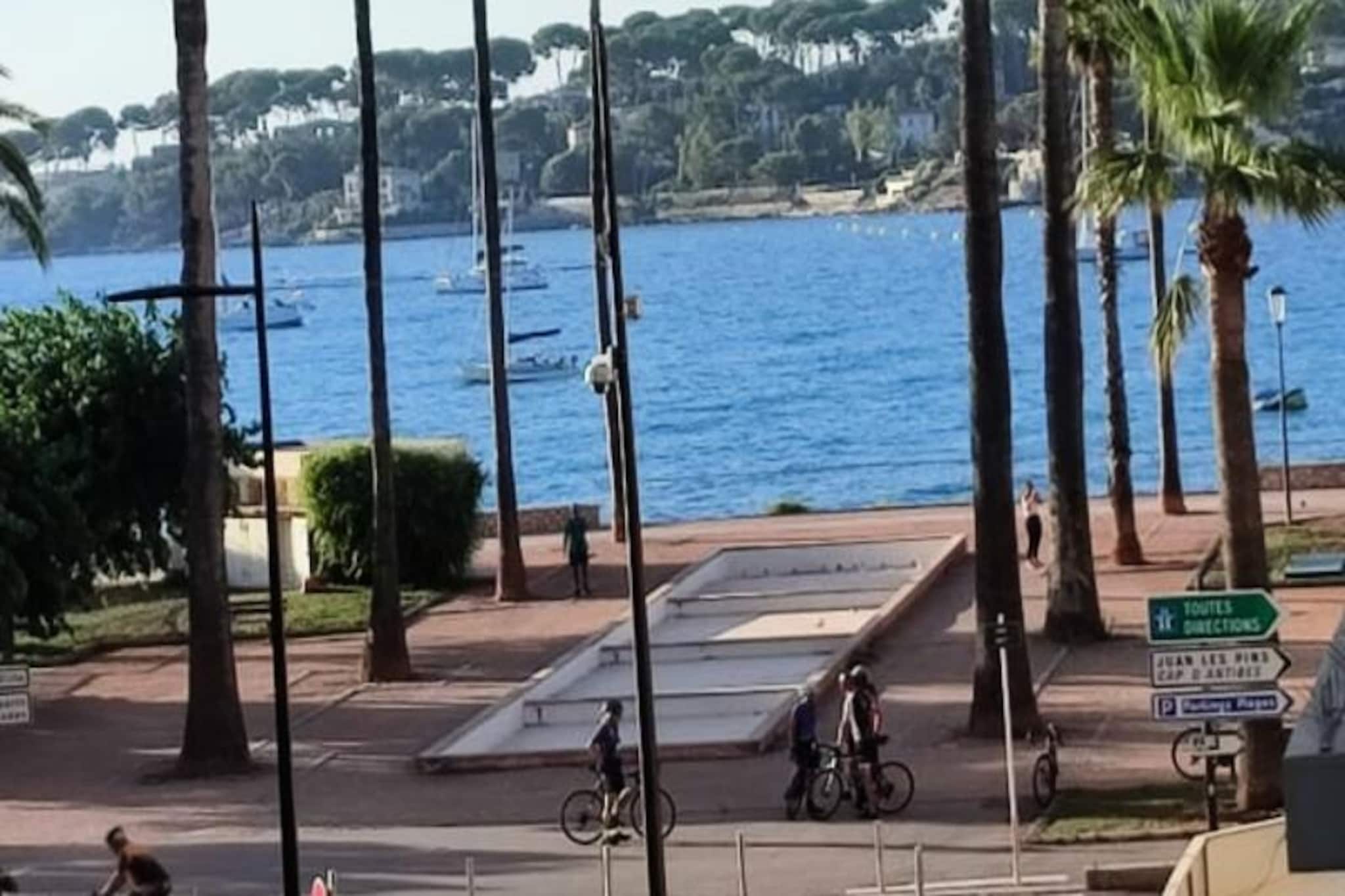 Apartment in Antibes near the Old Town