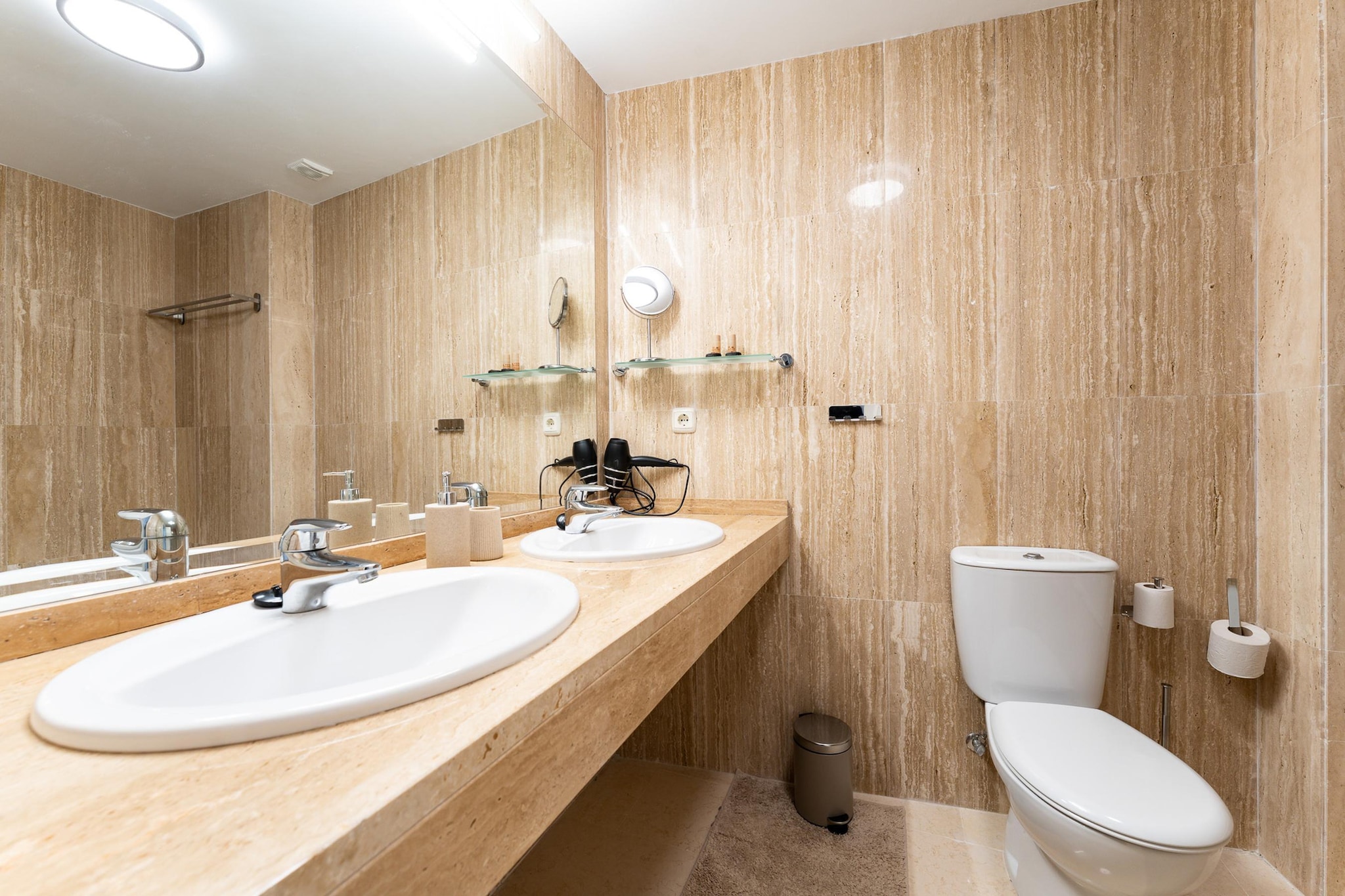 CT 366 - Faro's Silent Dream in Elviria - Marbella-Badkamer