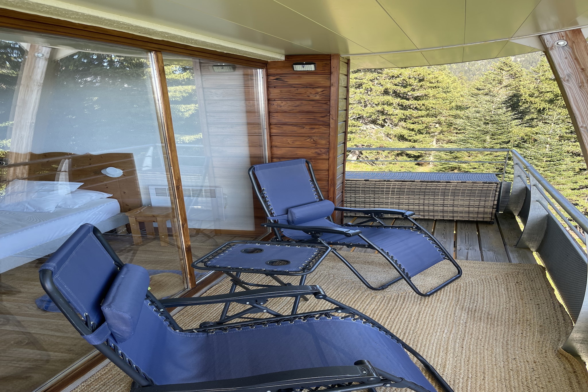 V du Bachat Epicea B N°22 - 3P6-Terrasse / balcon