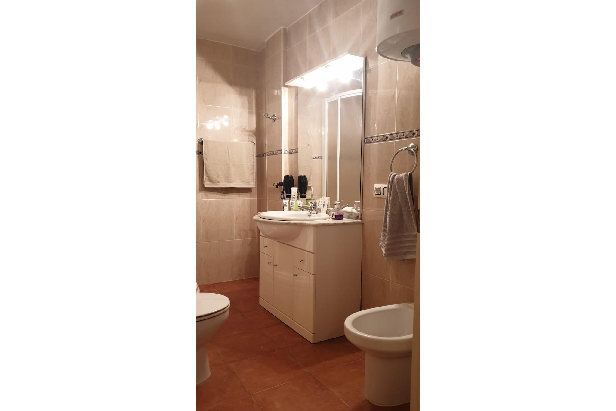 CT 370 AL - Faro's Veraplaya Naturista Apartment-Badezimmer