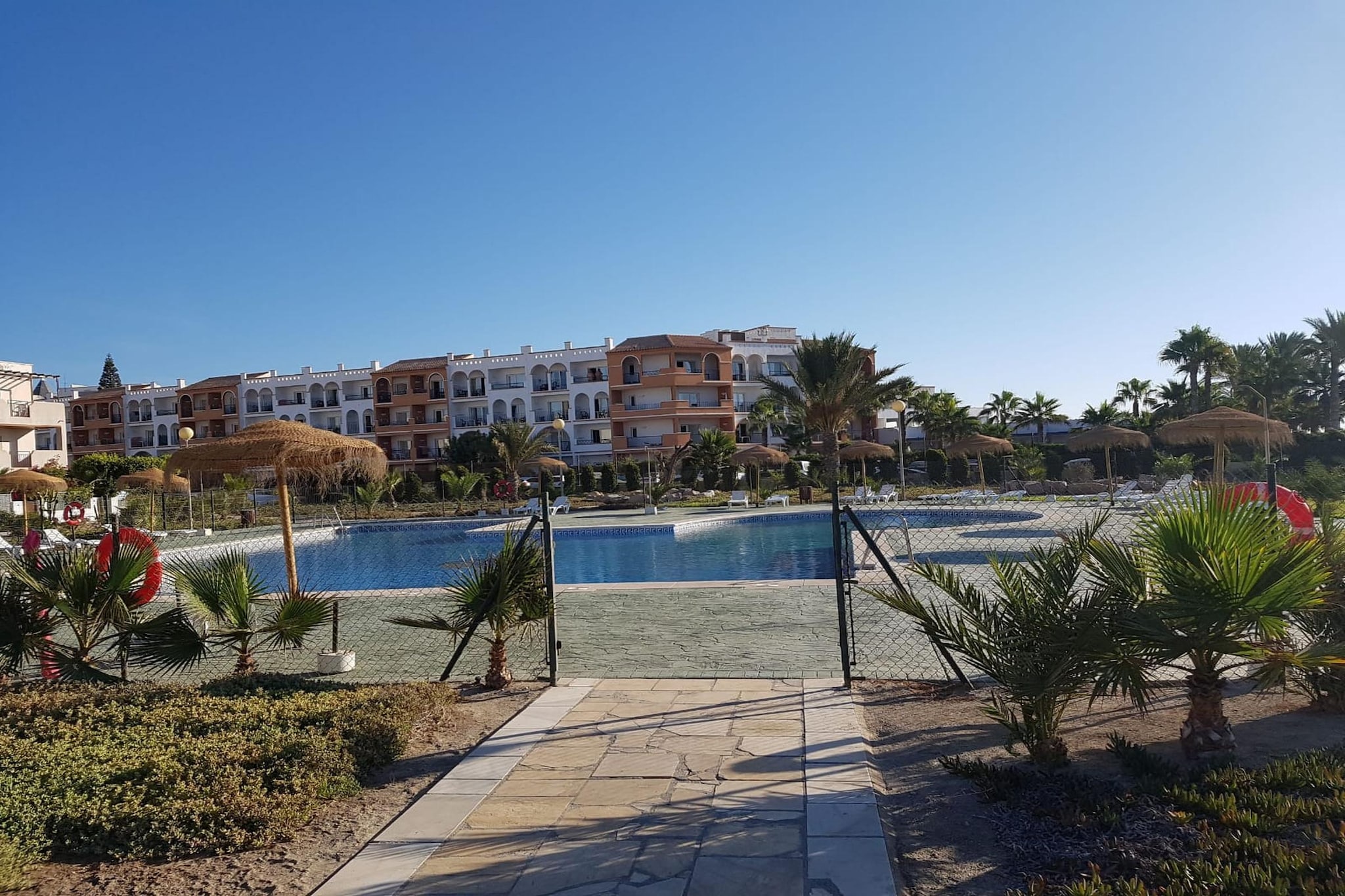 CT 370 AL - Faro's Veraplaya Naturista Apartment-Schwimmbad