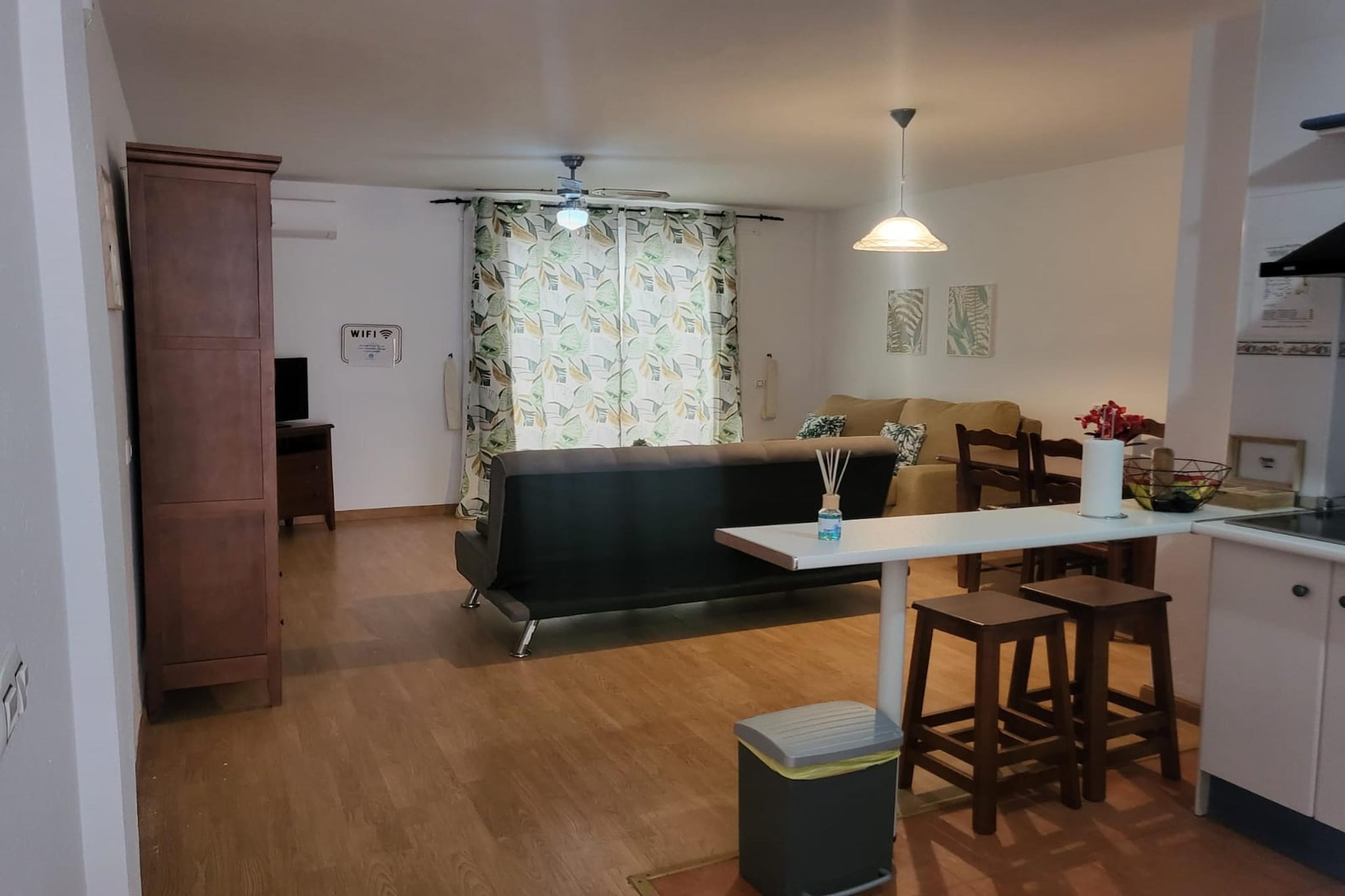 CT 370 AL - Faro's Veraplaya Naturista Apartment-Wohnzimmer