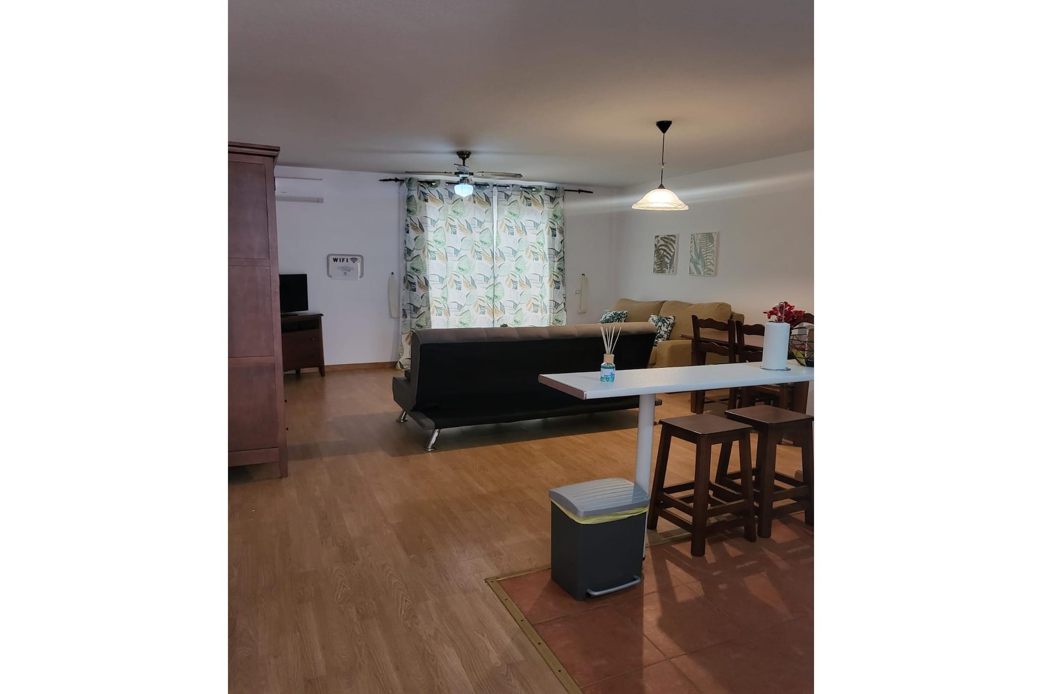 CT 370 AL - Faro's Veraplaya Naturista Apartment-Wohnzimmer