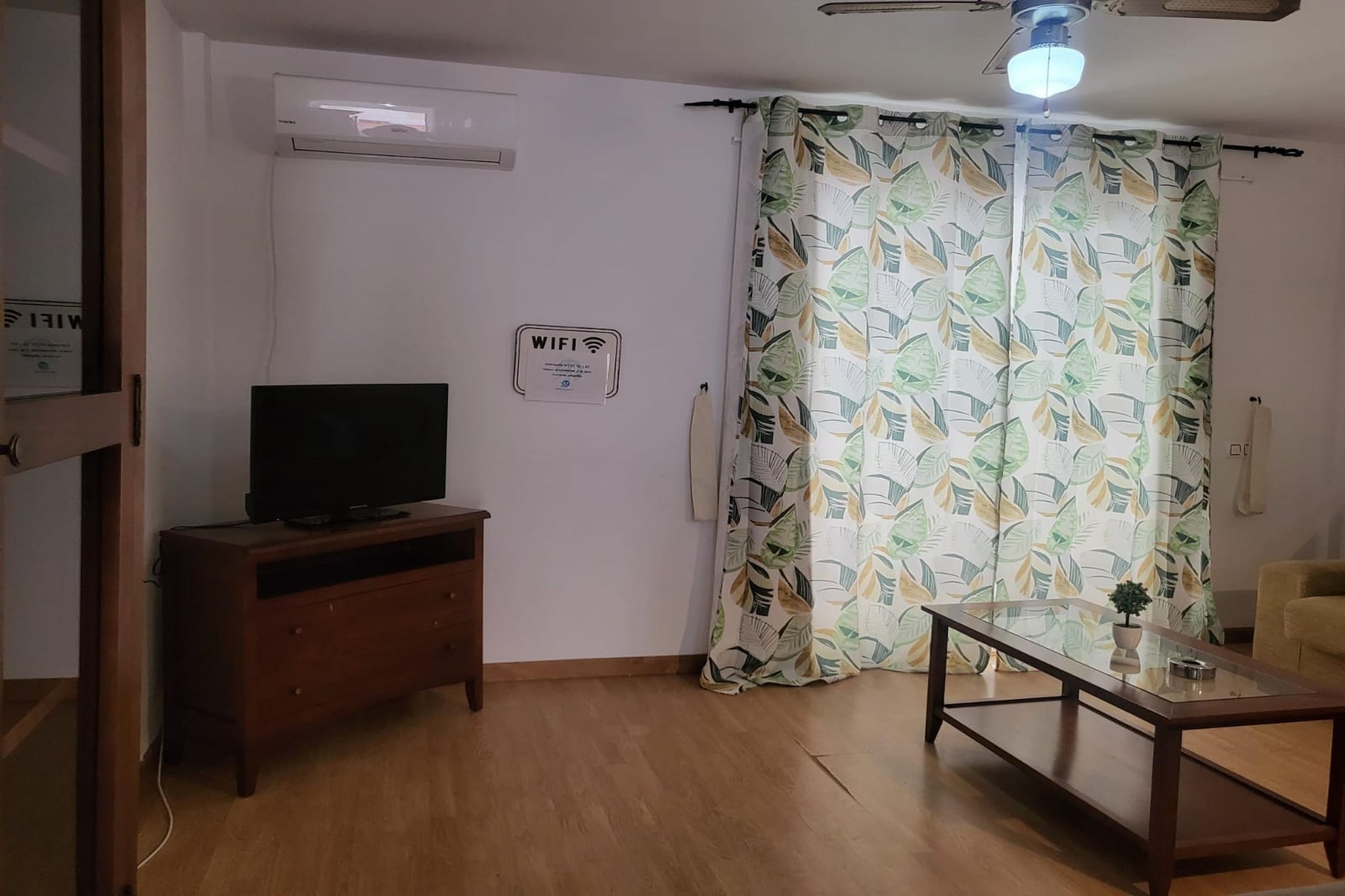CT 370 AL - Faro's Veraplaya Naturista Apartment-Wohnzimmer