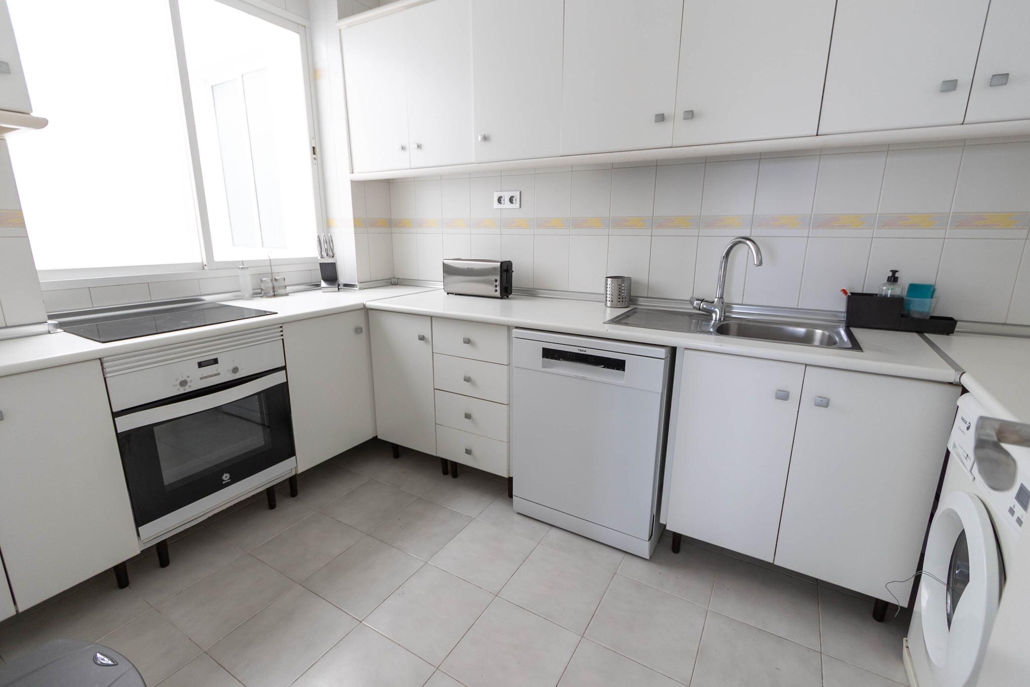 CT 383 GR - Faro's Almuñecar Beachfront for 4