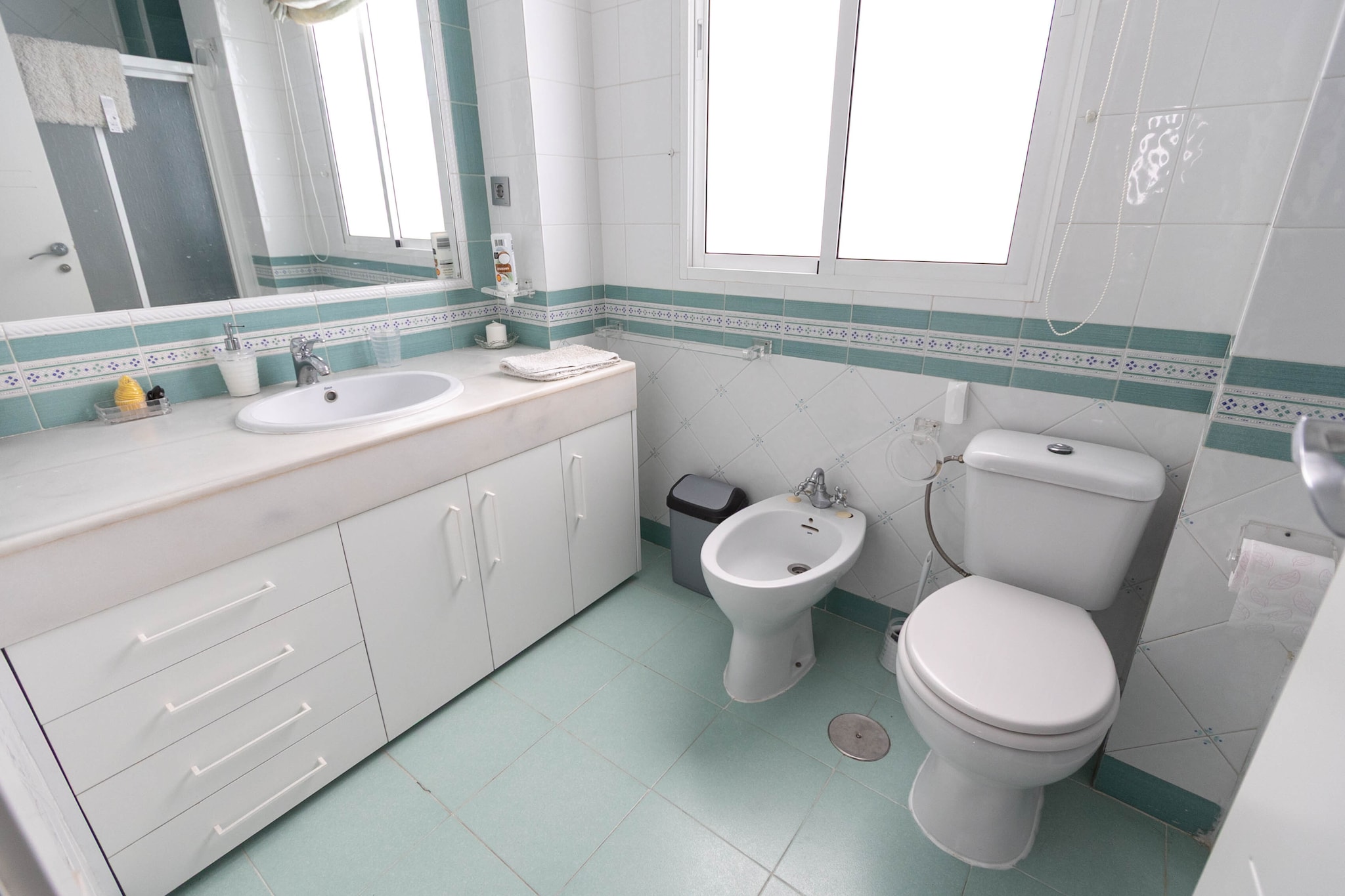 CT 383 GR - Faro's Almuñecar Beachfront for 4-Badkamer