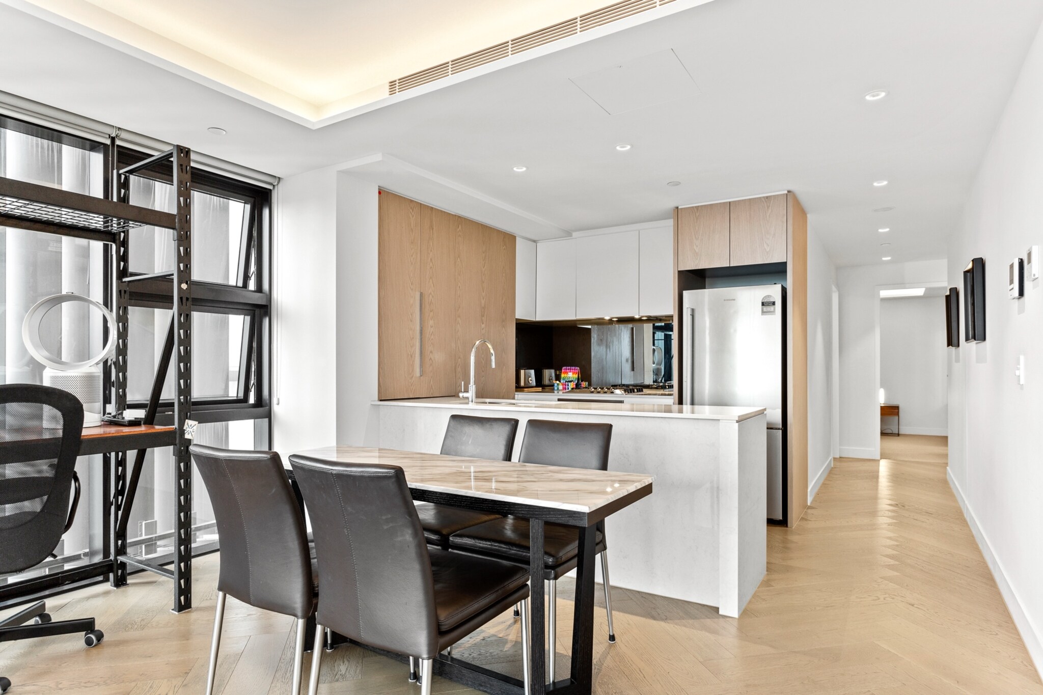 Beautiful 2-Bed Unit In Incredible Location