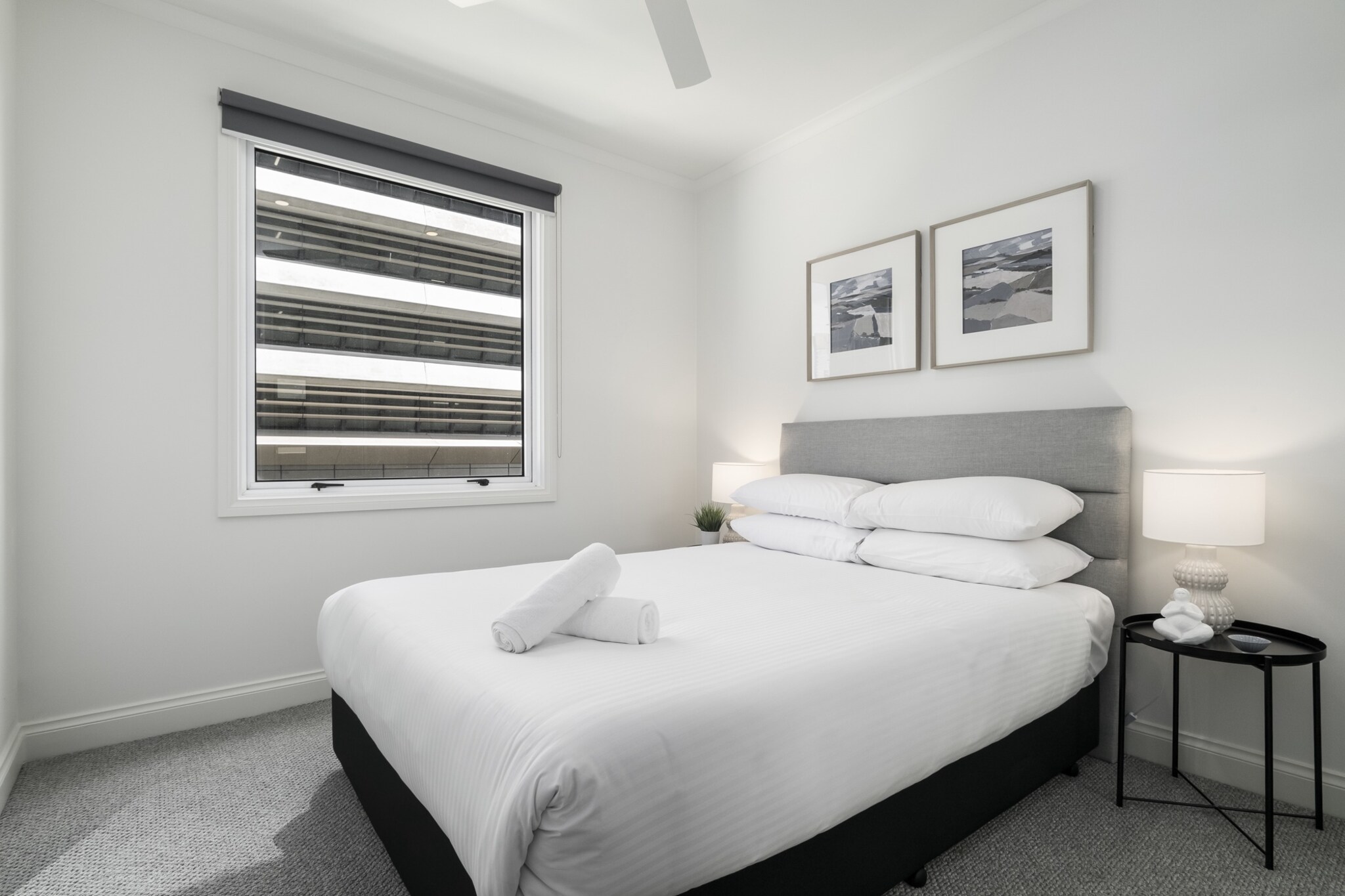 Spacious 3-Bed Apartment in Melbourne CBD