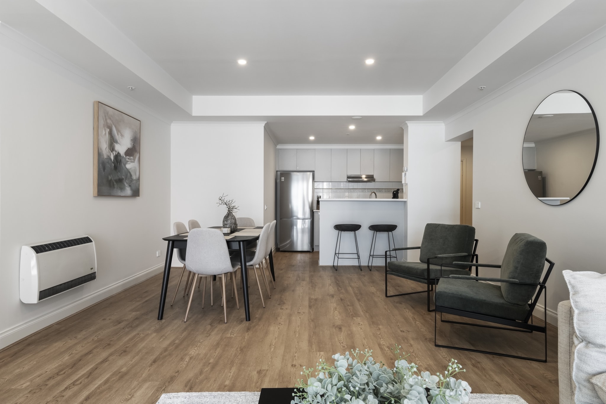 Spacious 3-Bed Apartment in Melbourne CBD