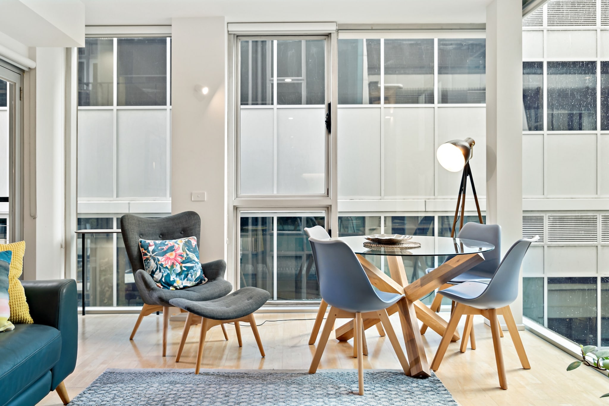 Modern, renovated apartment in Melbourne CBD