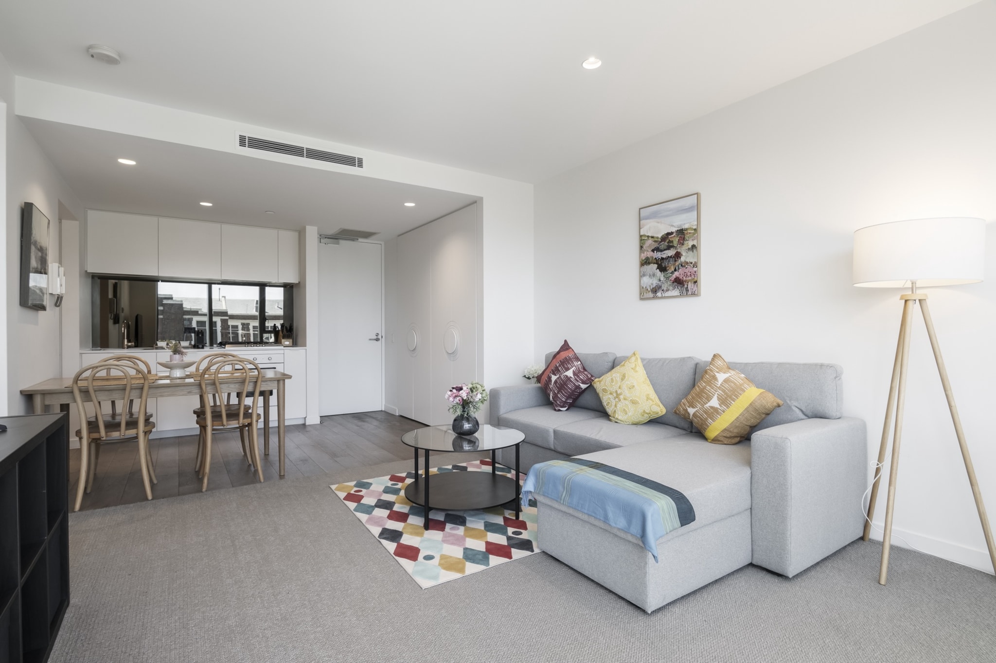 Bright South Yarra Flat with Balcony