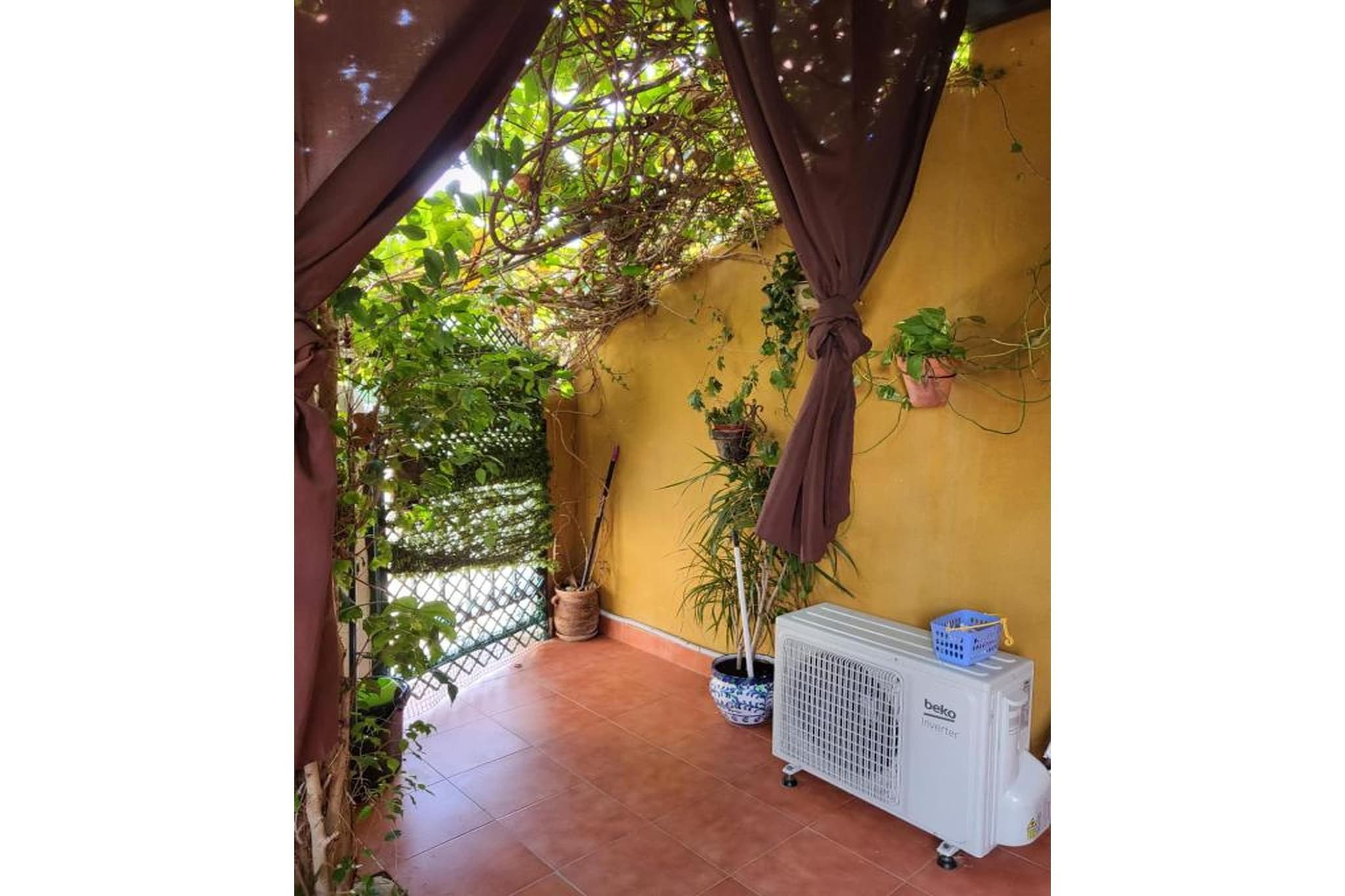 CT 368 AL - Faro's Casa Primera Linea Naturista Veraplaya-Terrasse/Balkon