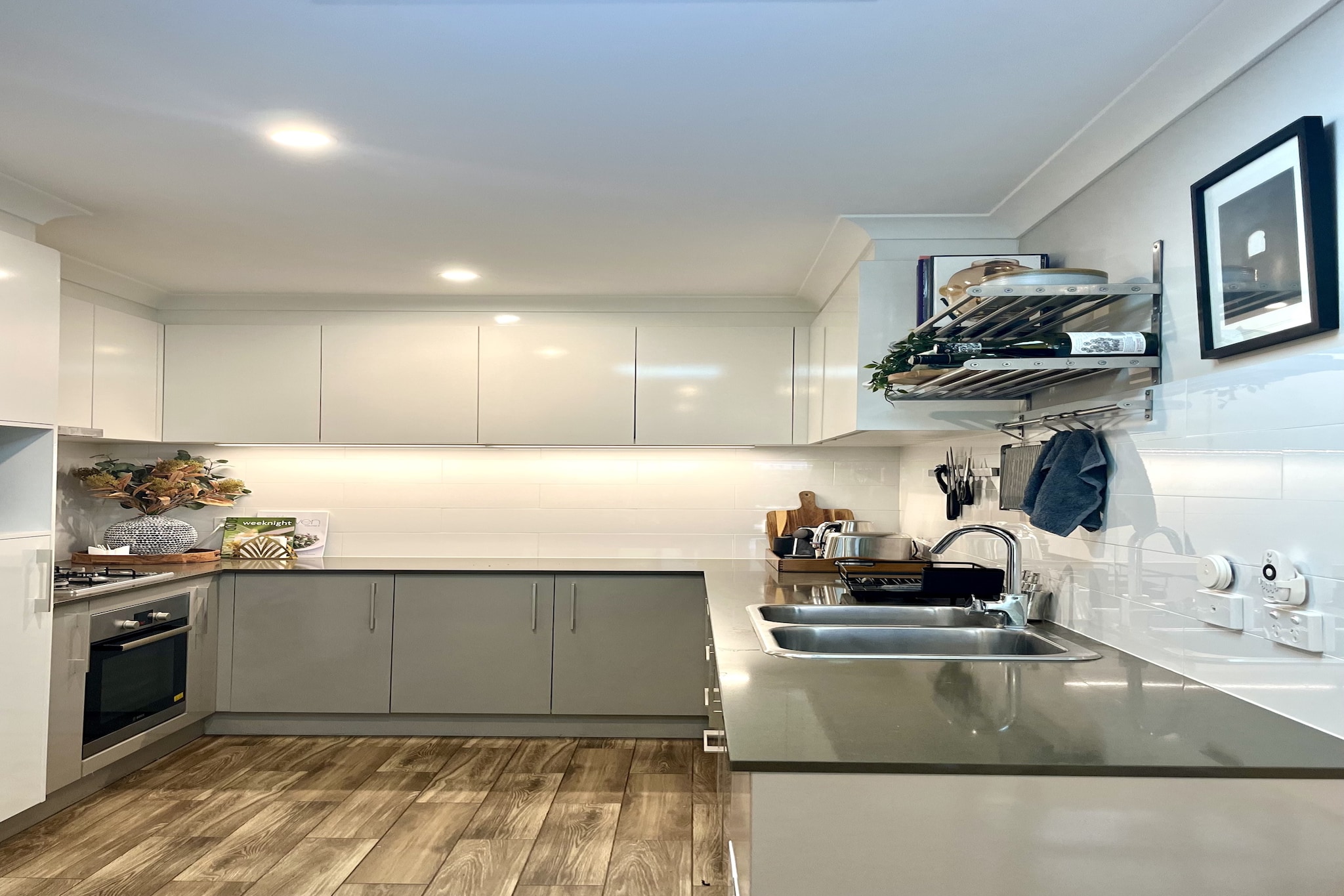 Bed Linen, Fan, Hot Water, Internet Access DSL, Wardrobe, Living room(TV, seating area), Kitchen(dining table, stove, electric kettle, toaster, coffee machine, oven, microwave, dishwasher, fridge, freezer, dishes and cutlery, Wine glasses), bedroom(double king size bed), bedroom(Queen Bed), bedroom(single bed), bathroom(tumble dryer, washing machine, iron, hairdryer, Towels/Sheets (Incl.), shampoo, body soap, Essentials, Conditioner, Shower gel), bathroom, First Aid, Play area, balcony or terrace, heating, air conditioning, Carbon monoxide detector, Coffee, Long term stays allowed, Room-darkening shades, Town