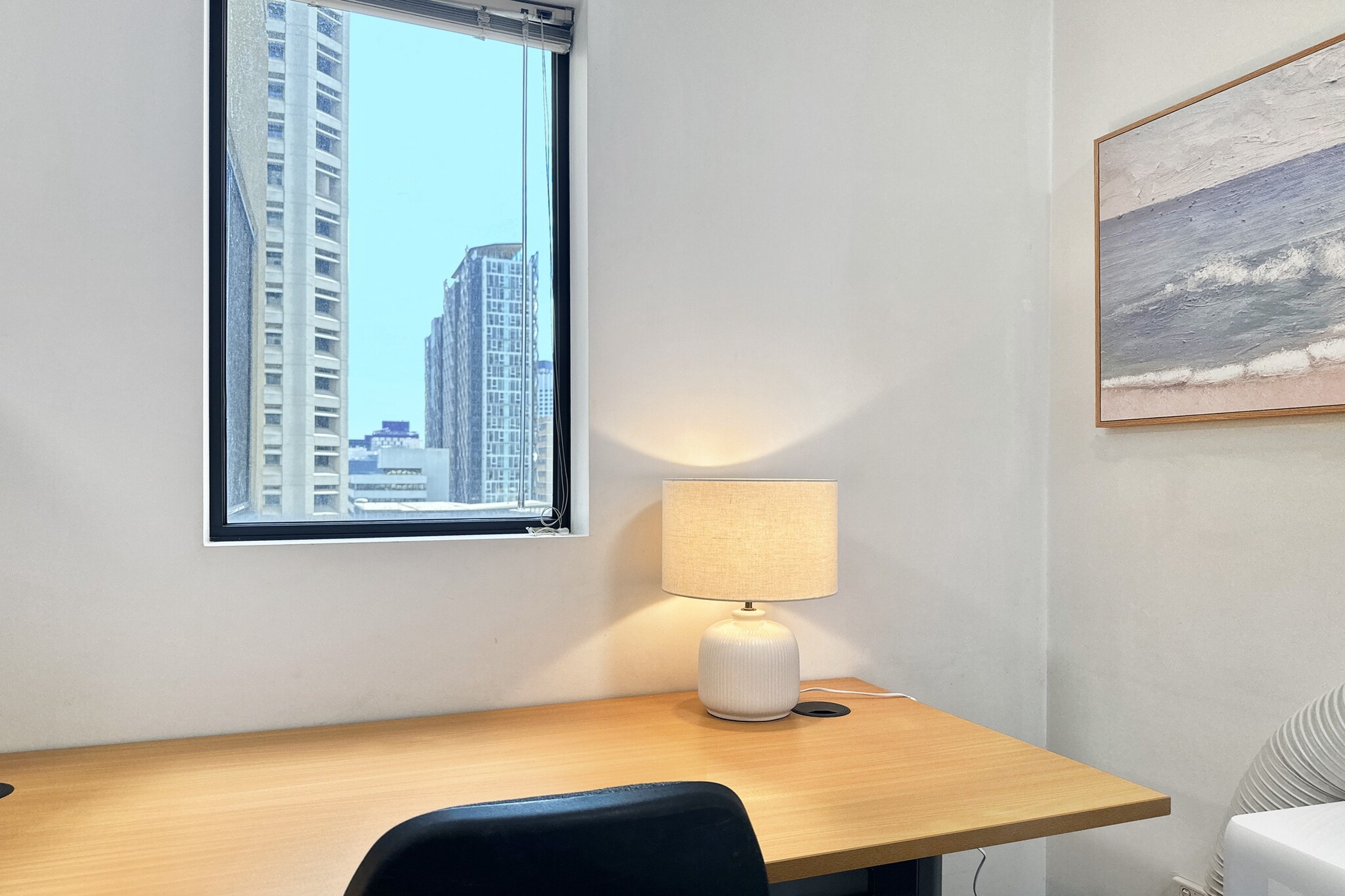 Bed Linen, Desk, Elevator, Fan, Hot Water, Internet Access DSL, Wardrobe, Living room(TV, dining table), Kitchen(stove, electric kettle, toaster, coffee machine, microwave, fridge, dishes and cutlery, Wine glasses), bedroom(double bed), bathroom(iron, hairdryer, Towels/Sheets (Incl.), shampoo, body soap, Essentials, Conditioner, Shower gel), First Aid, air conditioning, Dedicated workspace, Cooking basics, Coffee, Downtown, Long term stays allowed, Town, Washer in common space