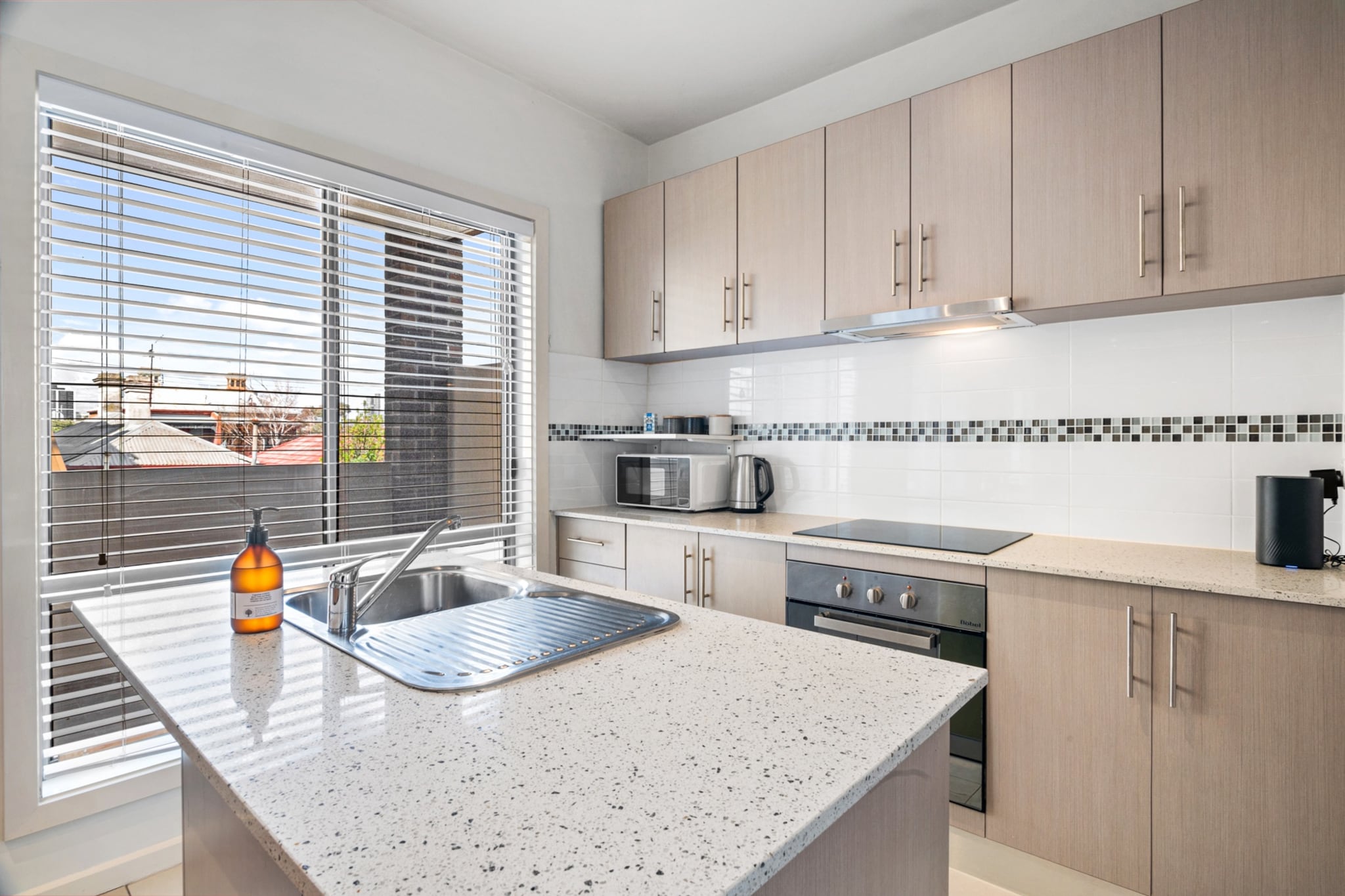 Bed Linen, Hot Water, Internet Access DSL, Wardrobe, Living room(TV, seating area), Kitchen(dining table, stove, electric kettle, toaster, coffee machine, oven, microwave, dishwasher, fridge, dishes and cutlery, Wine glasses), bedroom(Queen Bed), bedroom(Queen Bed), bathroom(washing machine, iron, hairdryer, Towels/Sheets (Incl.), shampoo, body soap, Essentials, Conditioner, Shower gel), First Aid, freezer, air conditioning, Cooking basics, Carbon monoxide detector, Long term stays allowed, Room-darkening shades, Town