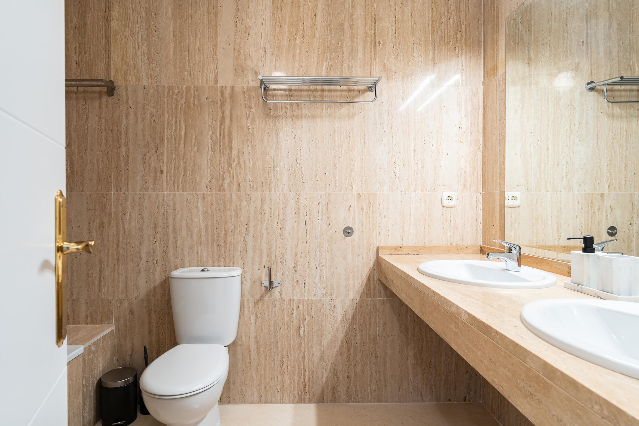 CT 375 - Faro's Cozy Dream in Elviria - Marbella-Badkamer