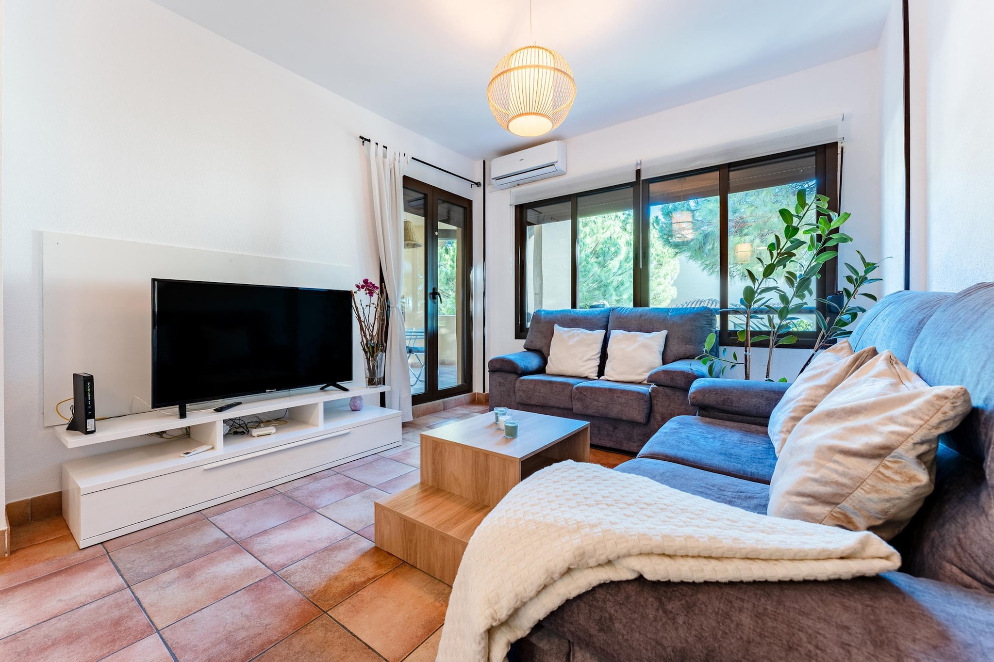 CT 349 - Faro's Stupa Hills - Benalmadena-Woonkamer