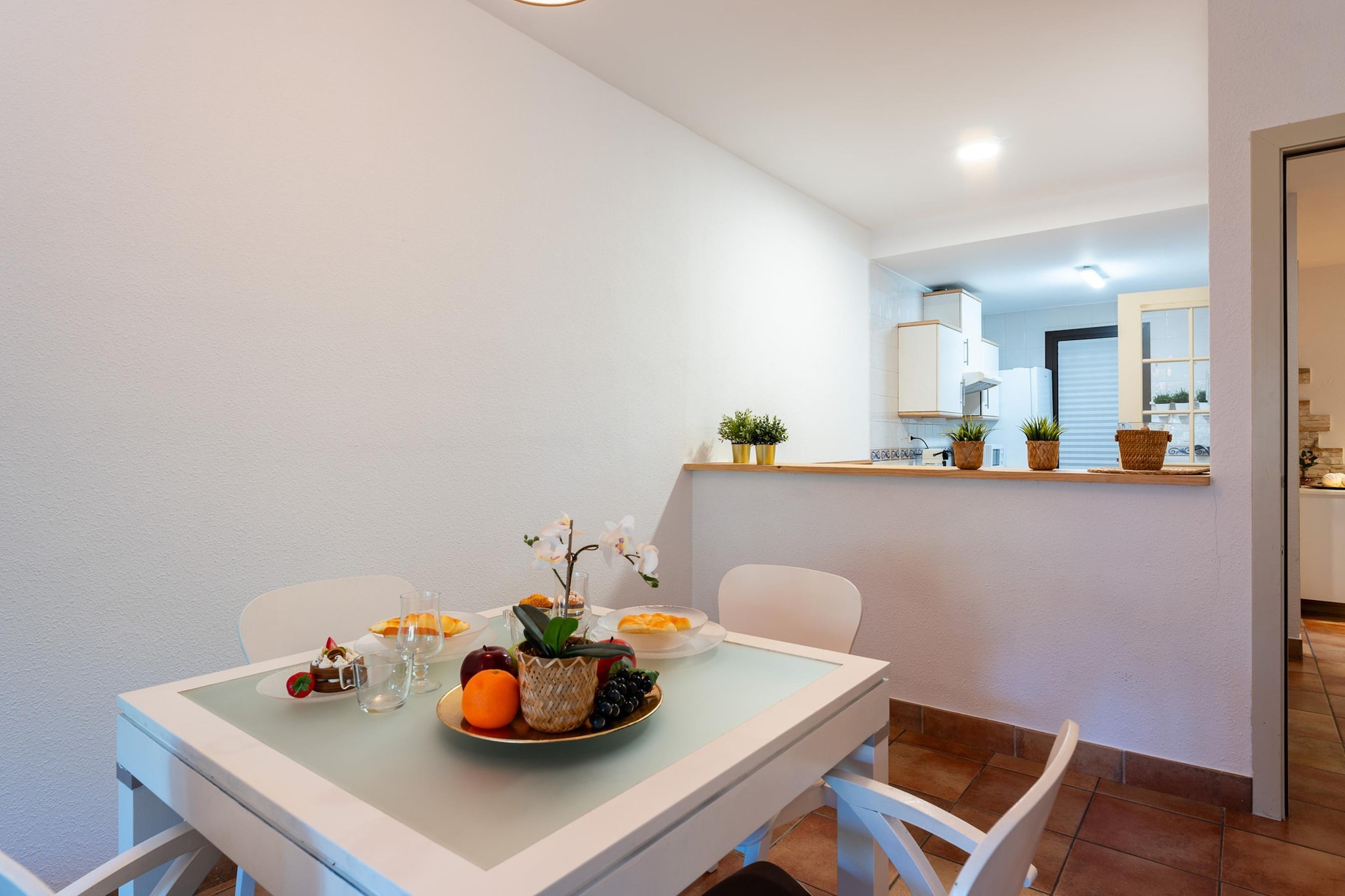 CT 349 - Faro's Stupa Hills - Benalmadena-Eetkamer