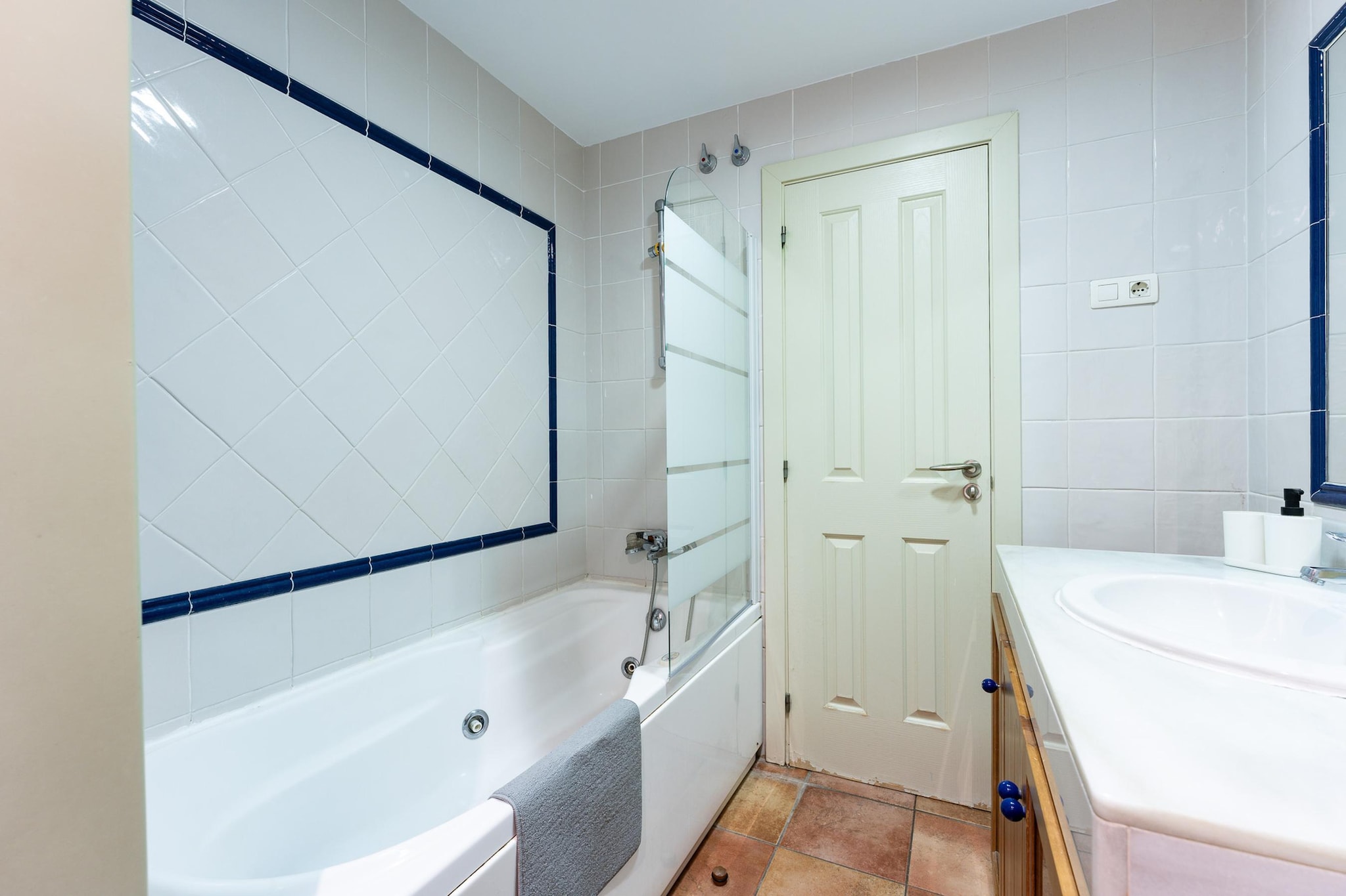 CT 349 - Faro's Stupa Hills - Benalmadena-Badkamer