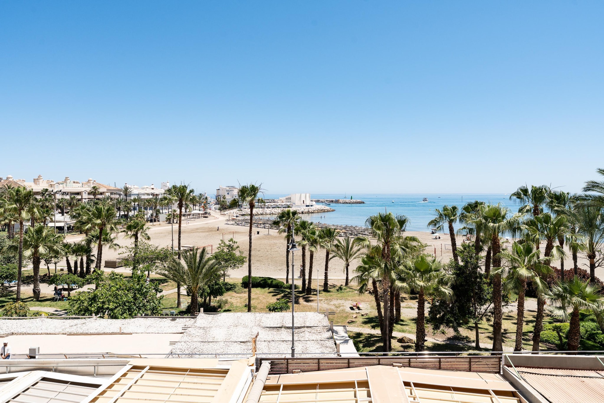 CT 388 - Faro's Carihulela Apartement - Olé Playa - Benalmadena-Uitzicht zomer