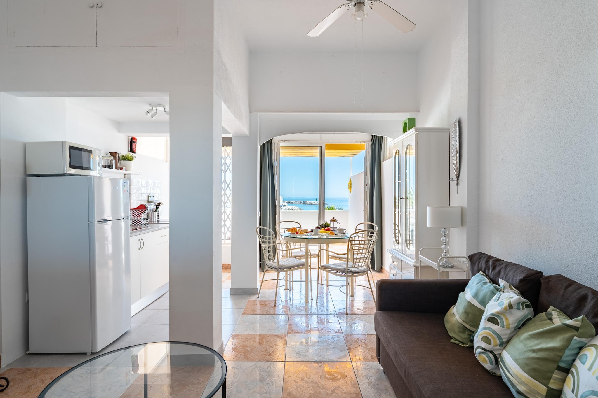 CT 388 - Faro's Carihulela Apartement - Olé Playa - Benalmadena-Woonkamer