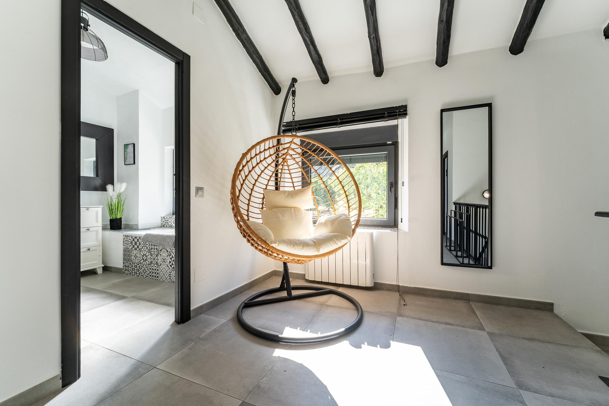 CT 390 - Faros Zen Ohm & Yoga Retreat - Cortijo Pura Paz in Casarabonela-Woonkamer