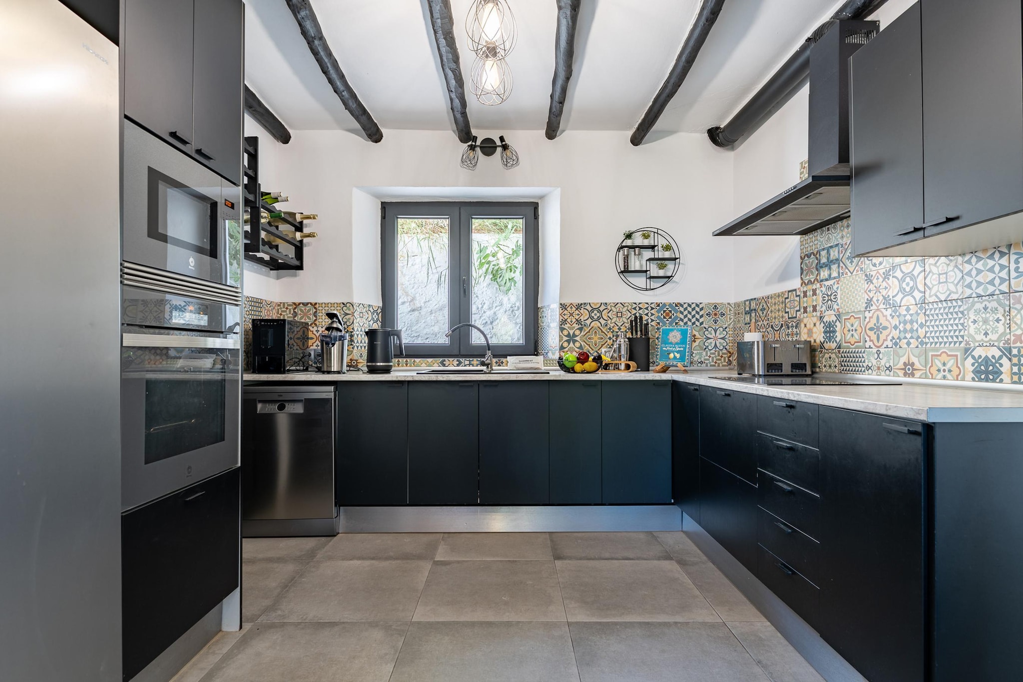 CT 390 - Faros Zen Ohm & Yoga Retreat - Cortijo Pura Paz in Casarabonela-Keuken