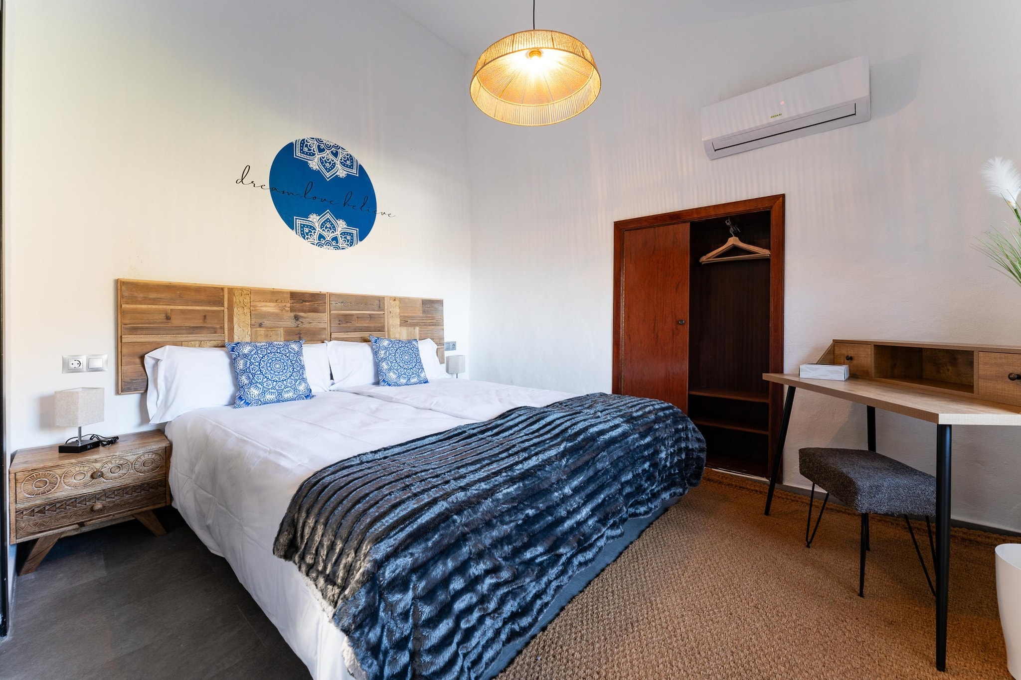 CT 390 - Faros Zen Ohm & Yoga Retreat - Cortijo Pura Paz in Casarabonela-Slaapkamer