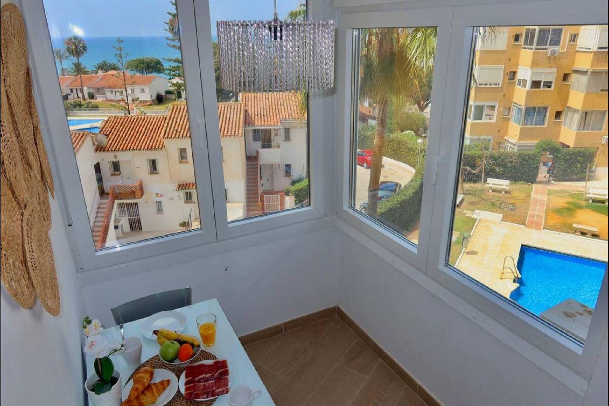 CT 397 - Faro's Beach Studio - Mijas Costa-Eetkamer