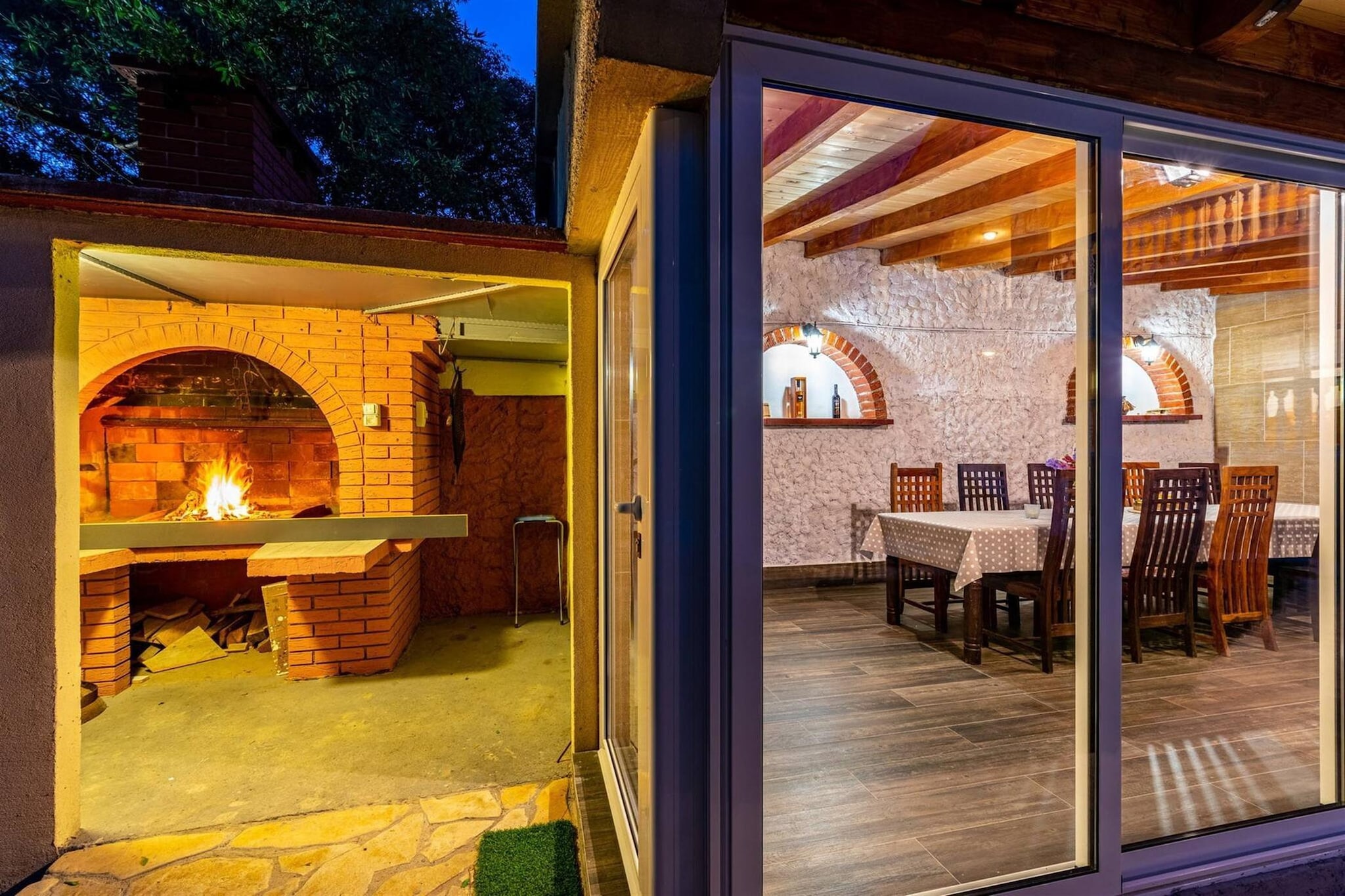 Holiday home Blanka-Eetkamer