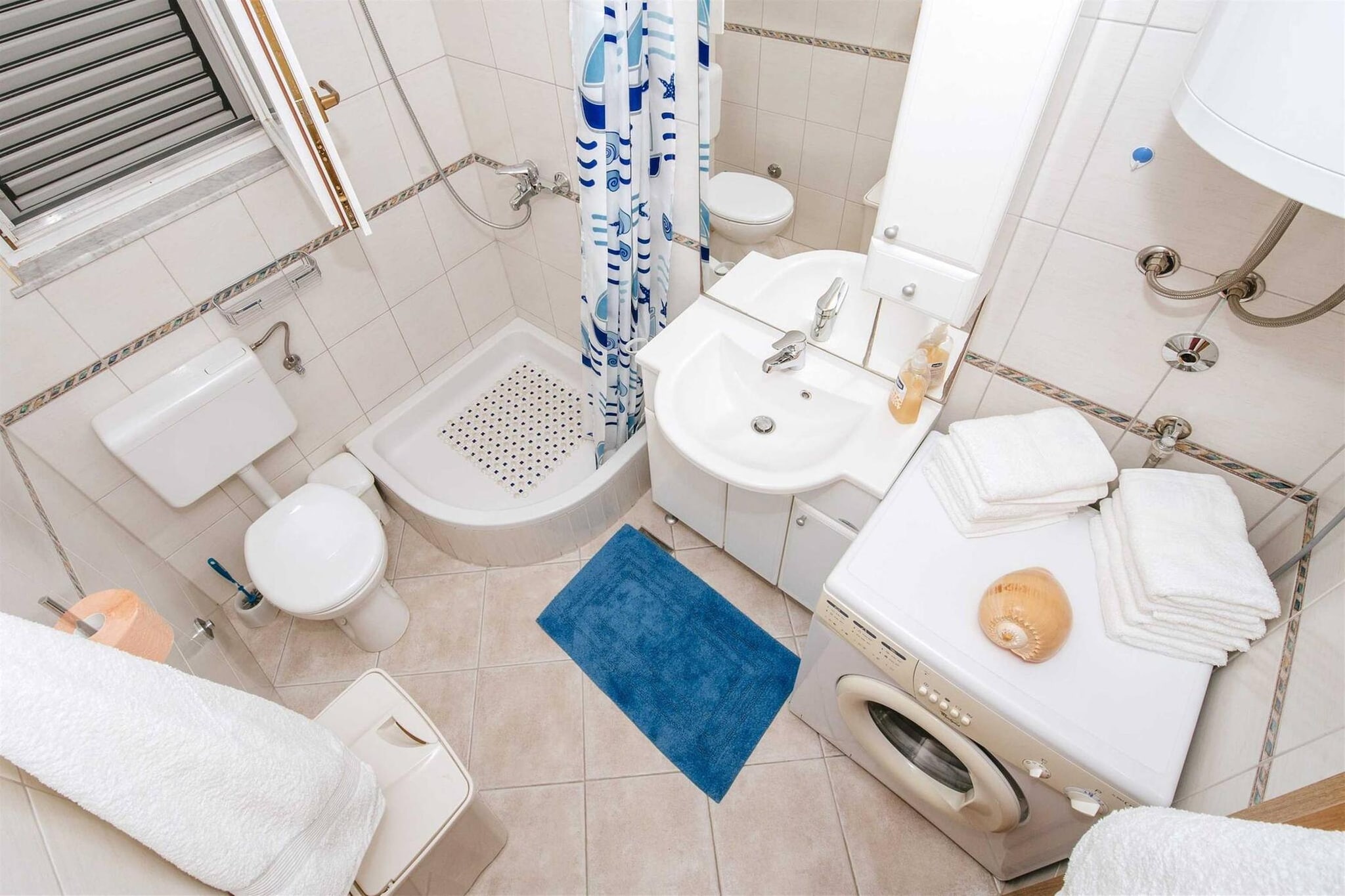 Holiday home Blanka-Badkamer