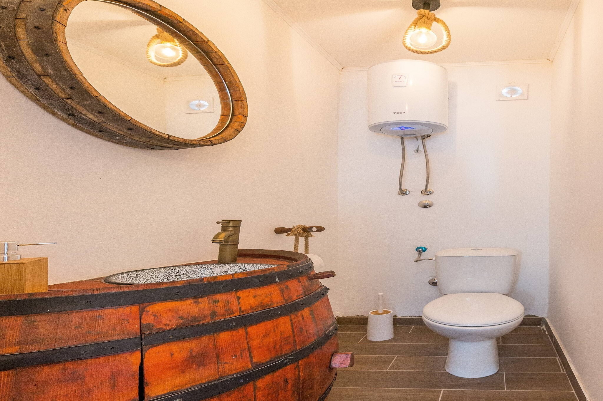 Holiday home Barba-Badkamer