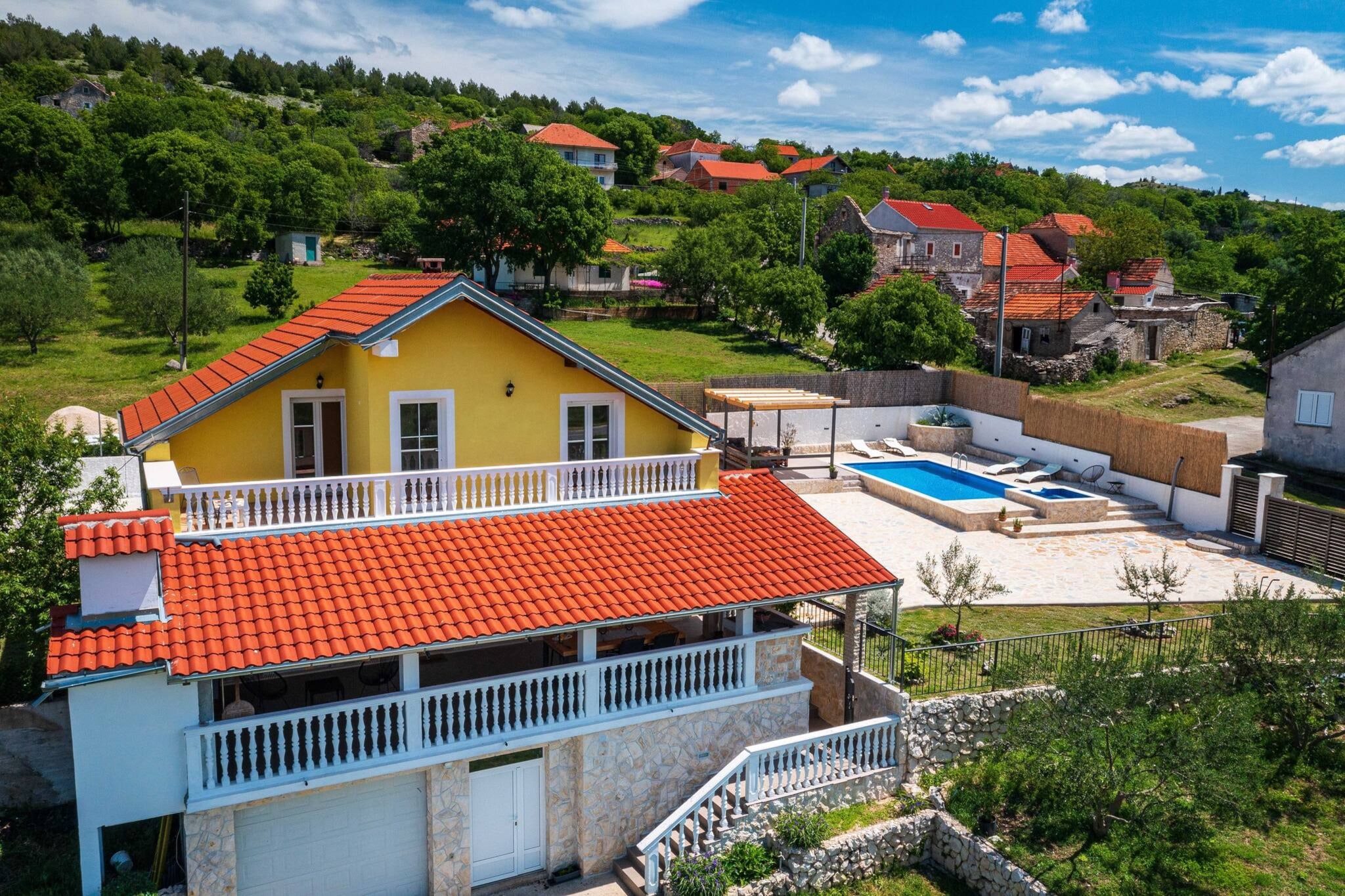 Holiday home Agro Casa-Buitenkant zomer