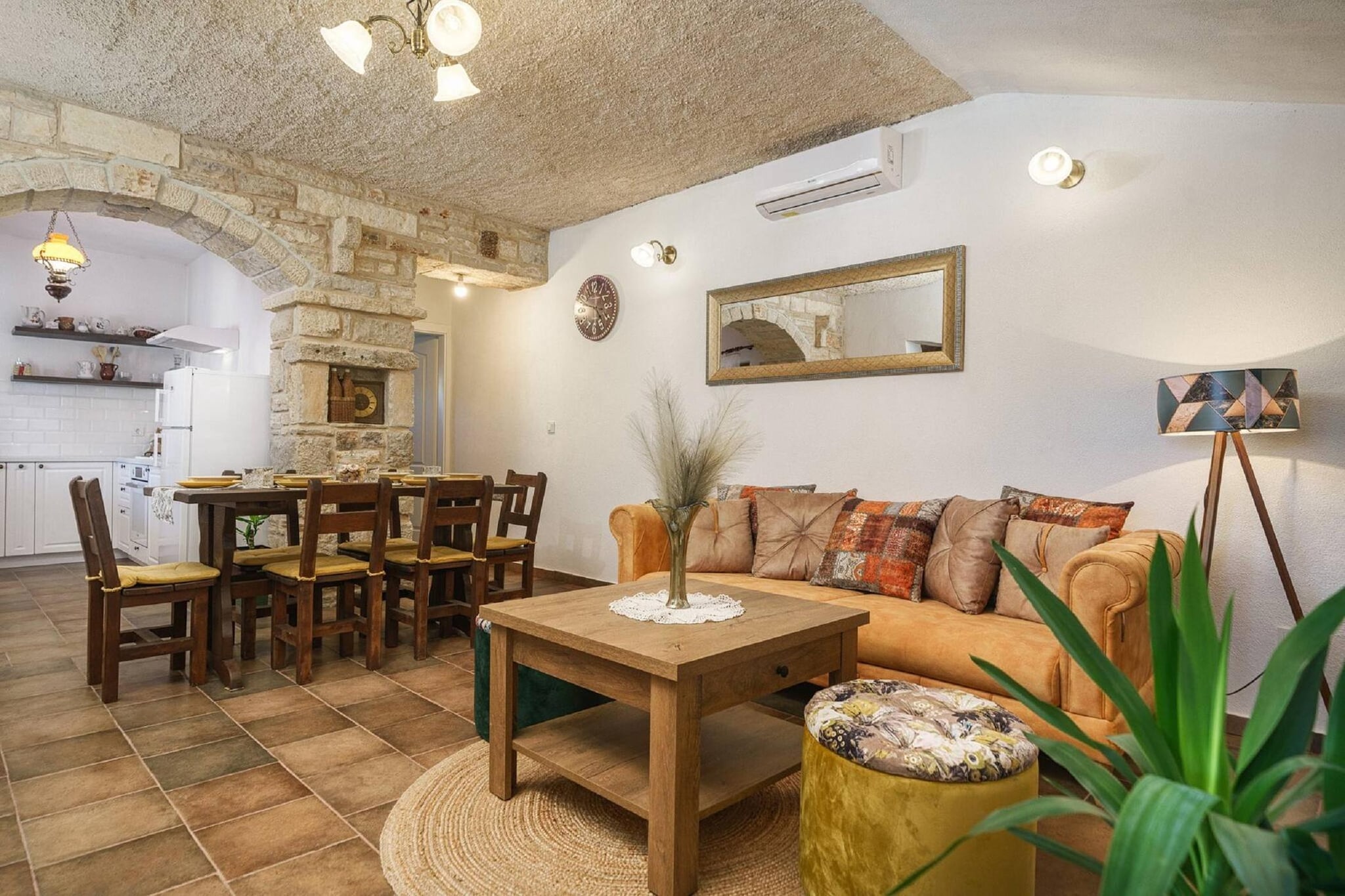 Authentic Villa Malou-Woonkamer