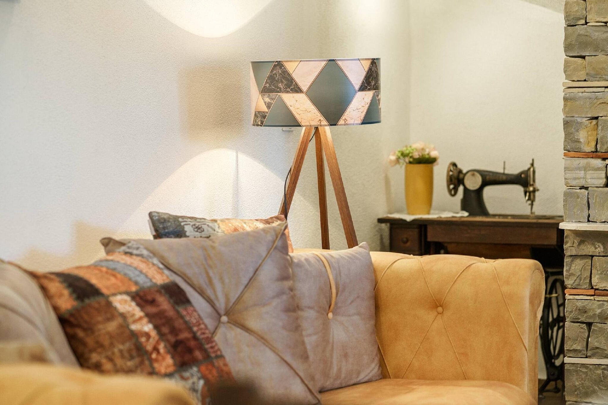 Authentic Villa Malou-Woonkamer