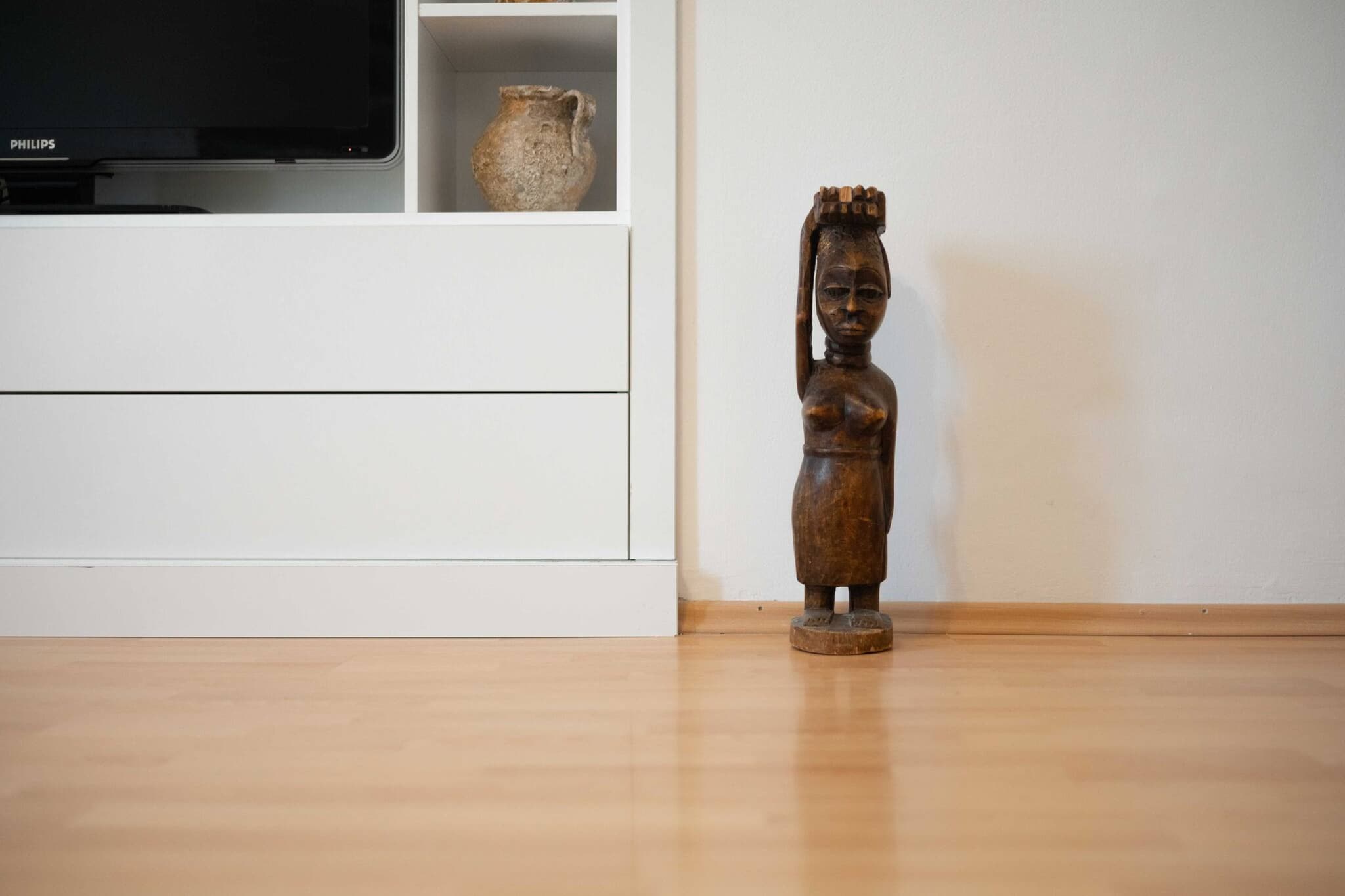 Stylish Apartment with Balcony & City Views