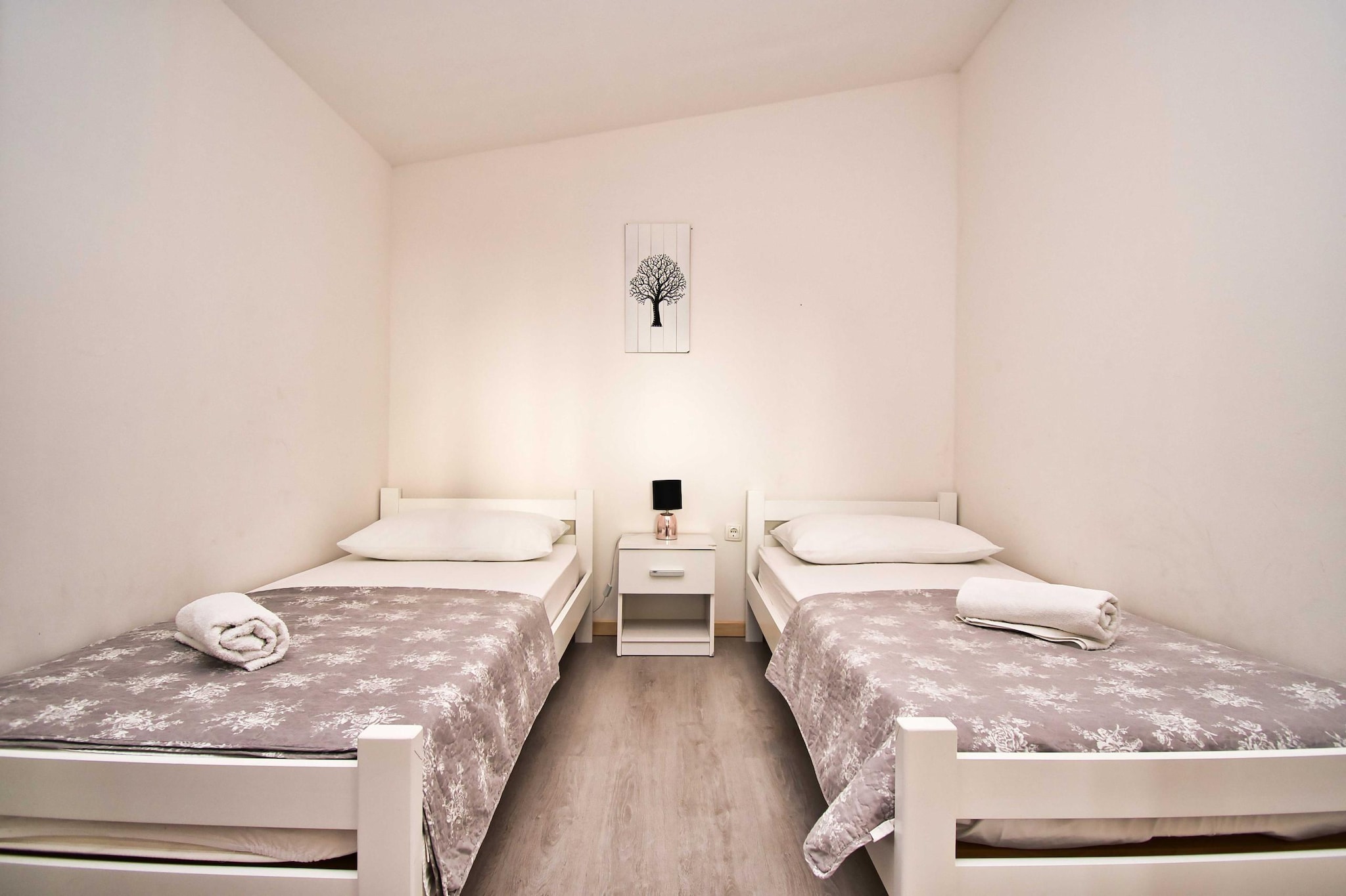 Apartment Visocane with private pool-Slaapkamer