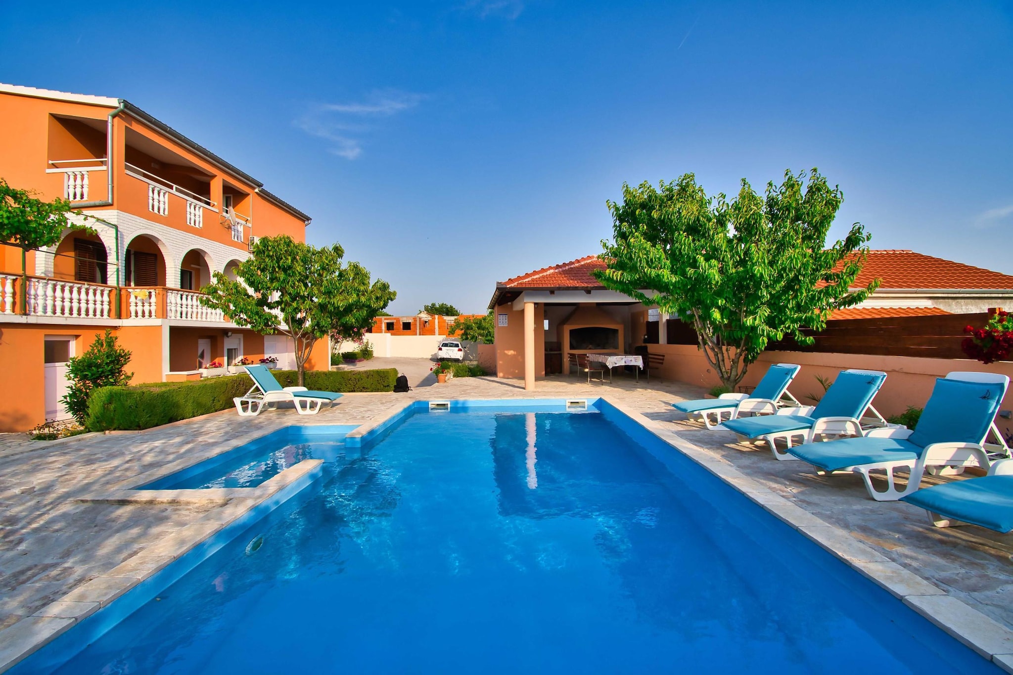 Apartment Visocane with private pool-Zwembad