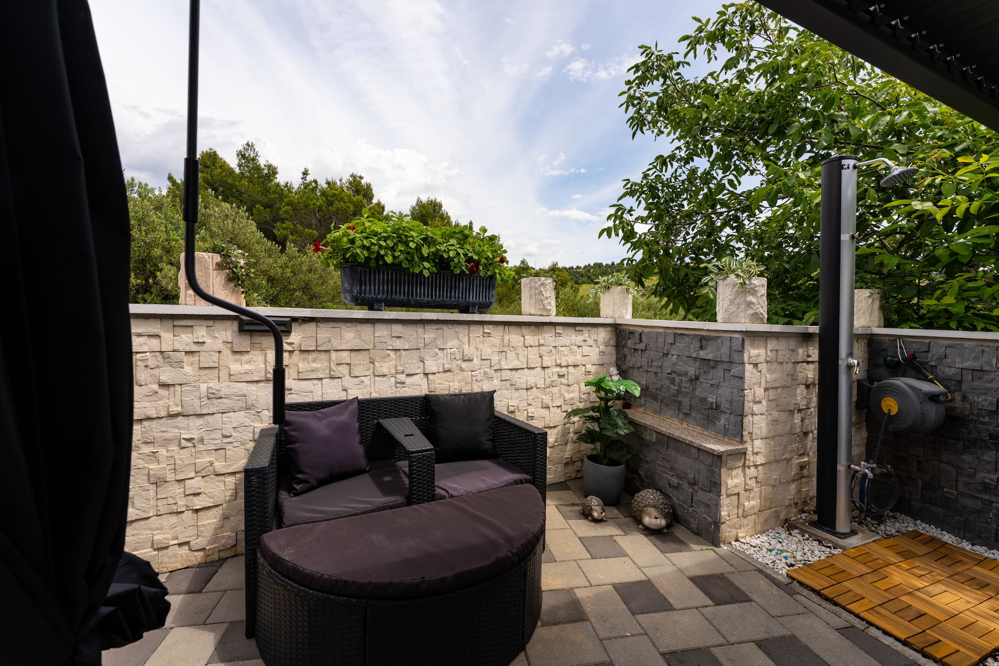 Apartment Nikita with private pool-Terrasse / balcon