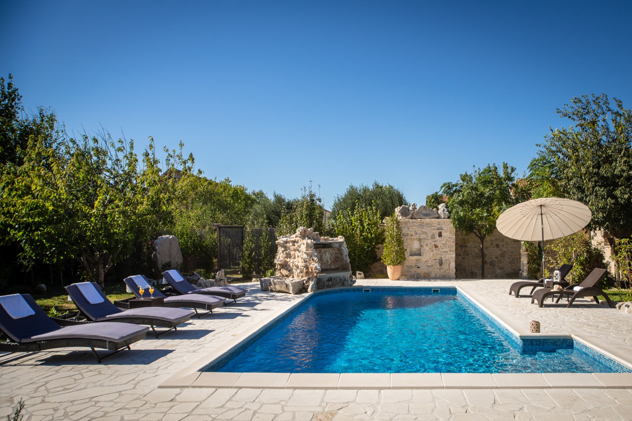 Villa Olea with private heated pool-Zwembad
