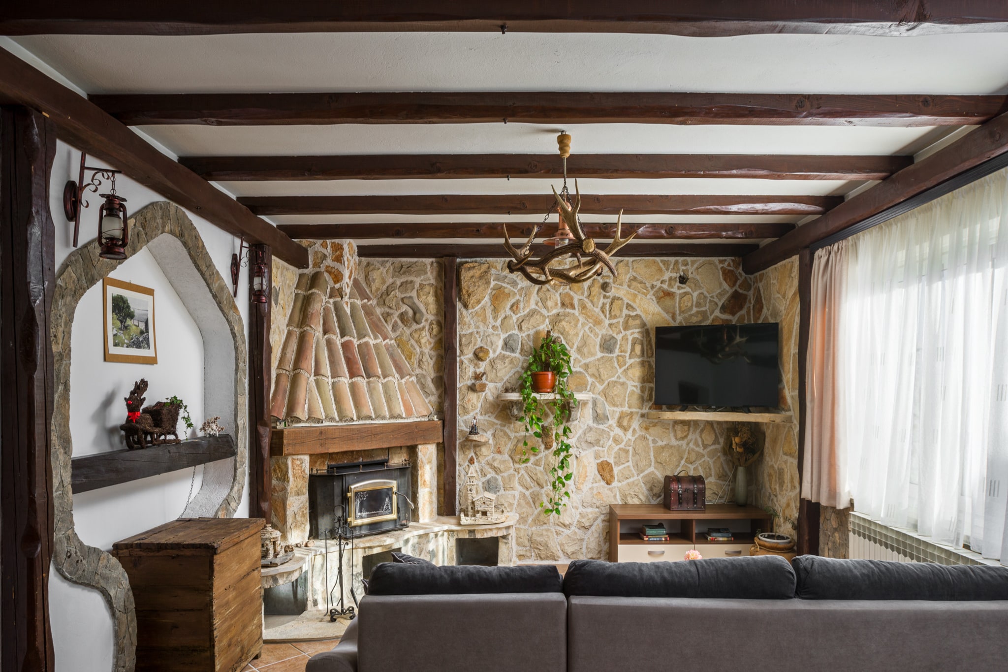 Villa Olea with private heated pool-Woonkamer