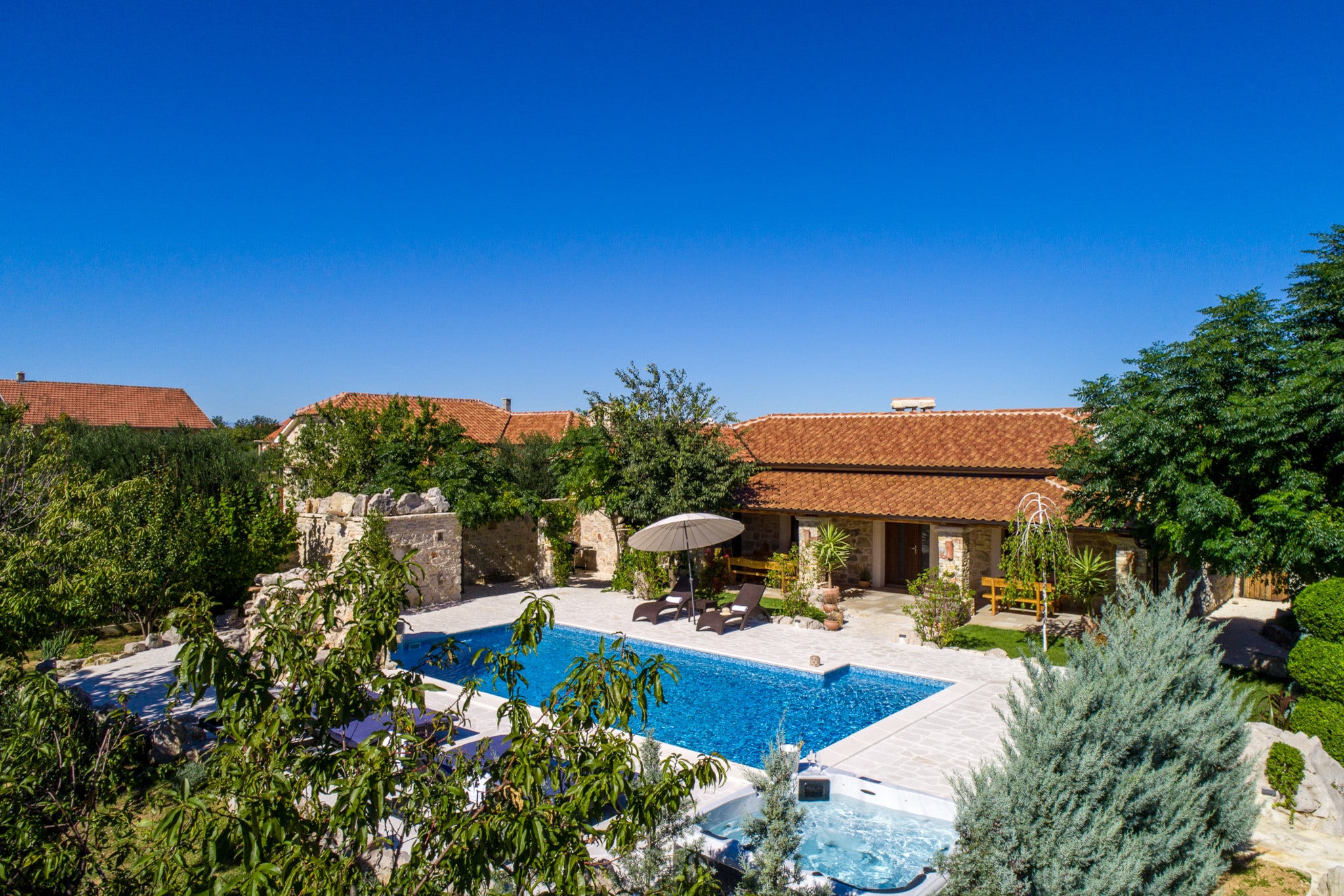 Villa Olea with private heated pool-Zwembad