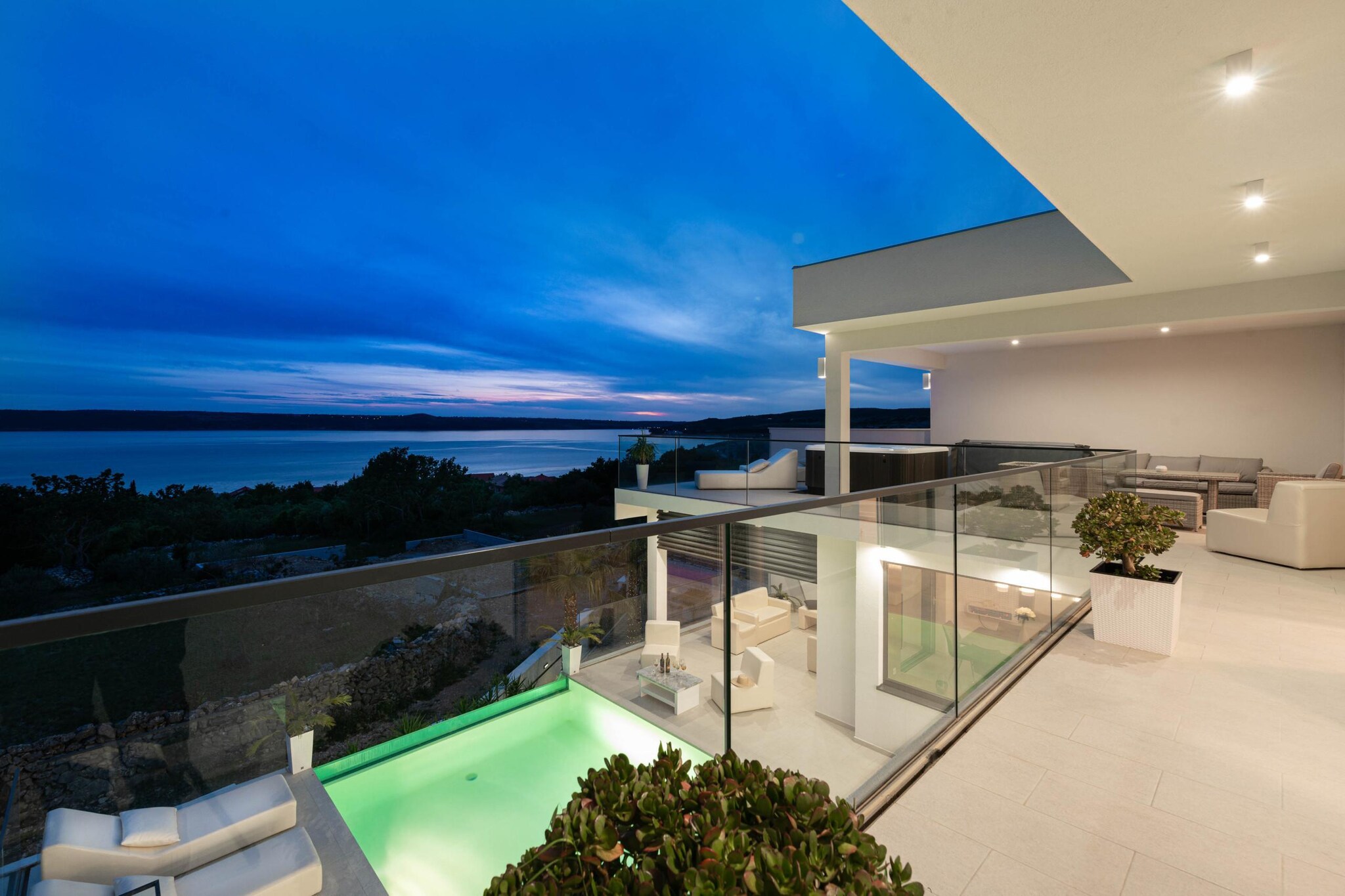 Luxury villa Michelle-Uitzicht zomer