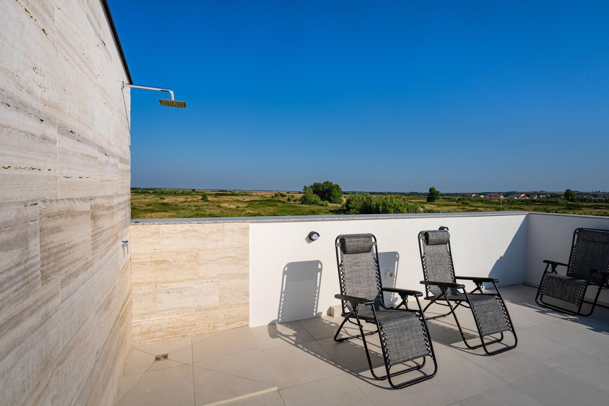 Sea view apartment LaMag-Terrasbalkon