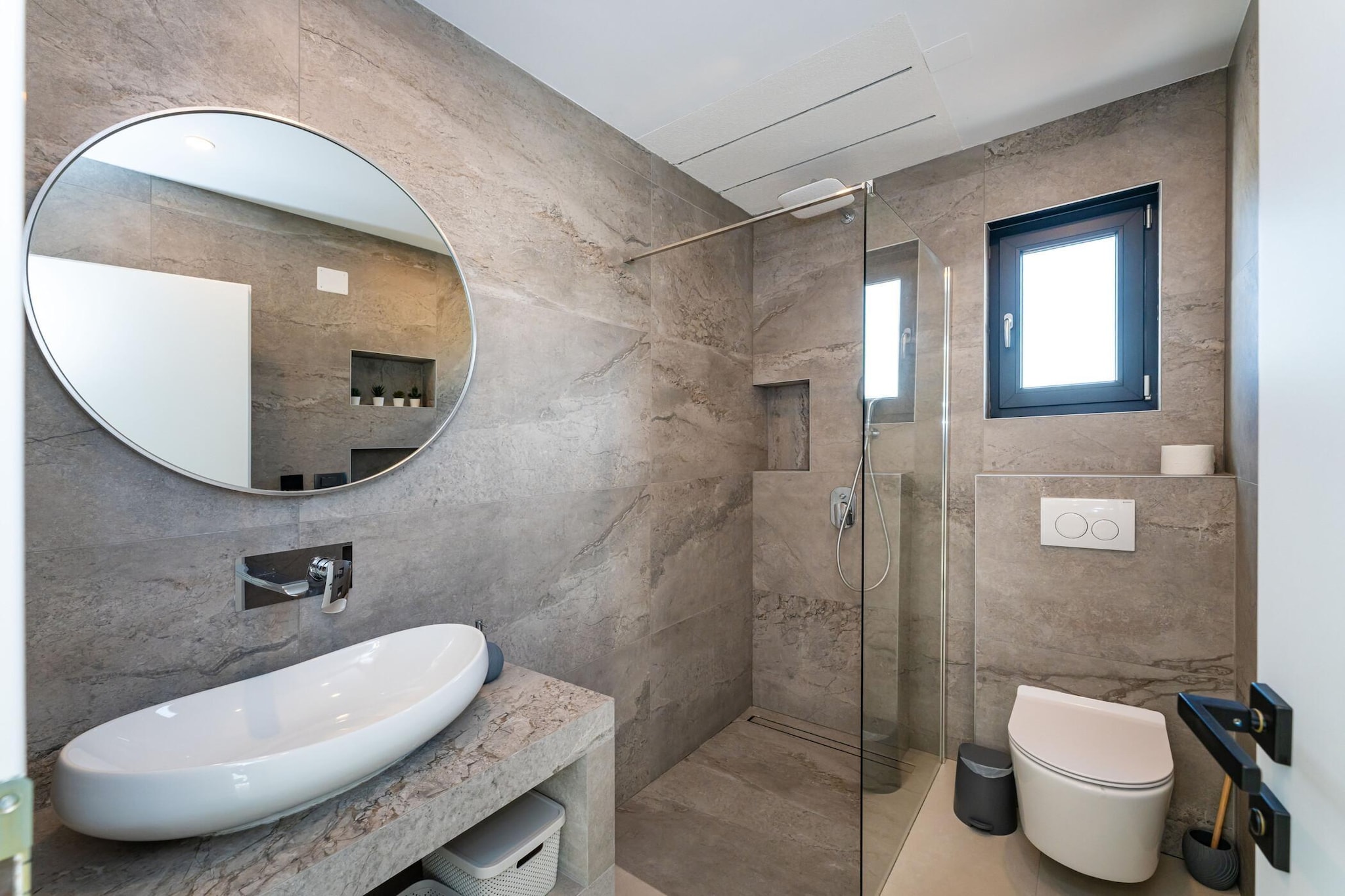 Beach apartment LaMag-Badkamer