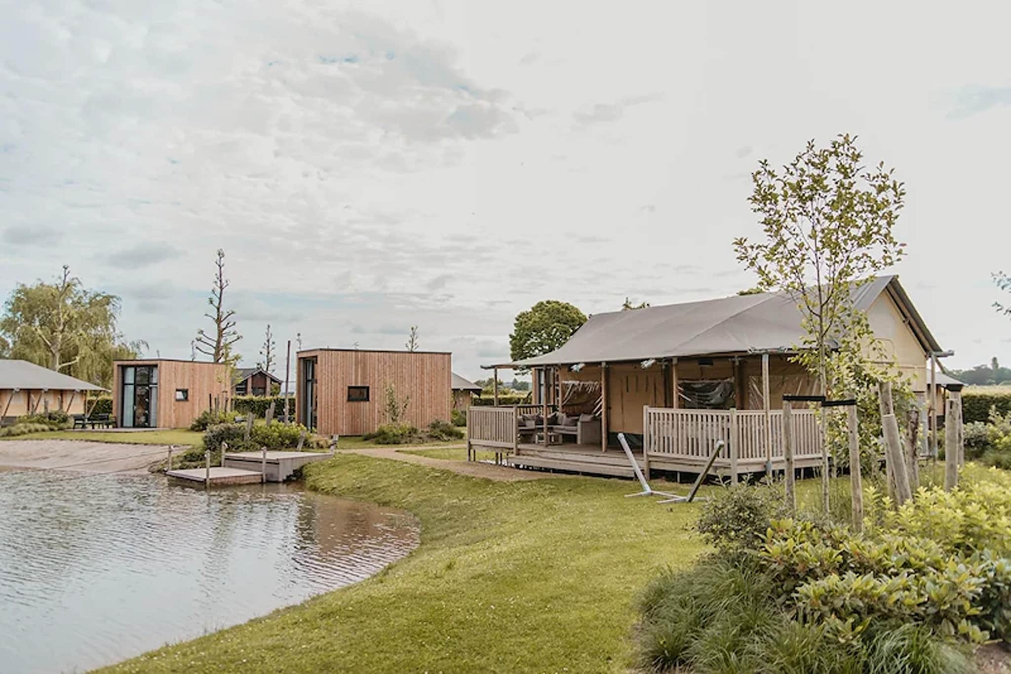 Safari Tent House for 8 in Kesteren