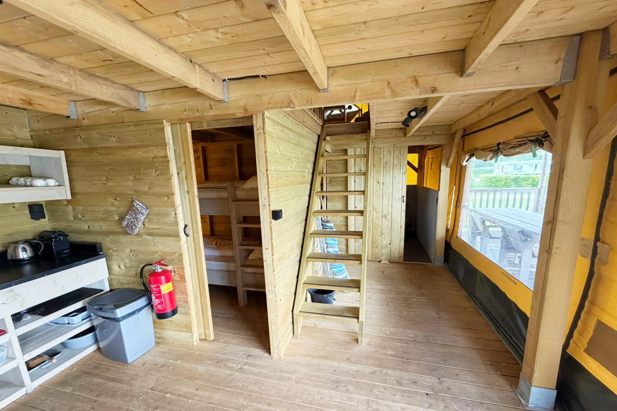 Safaritent Betuwe Lodge 8 pax - Flur