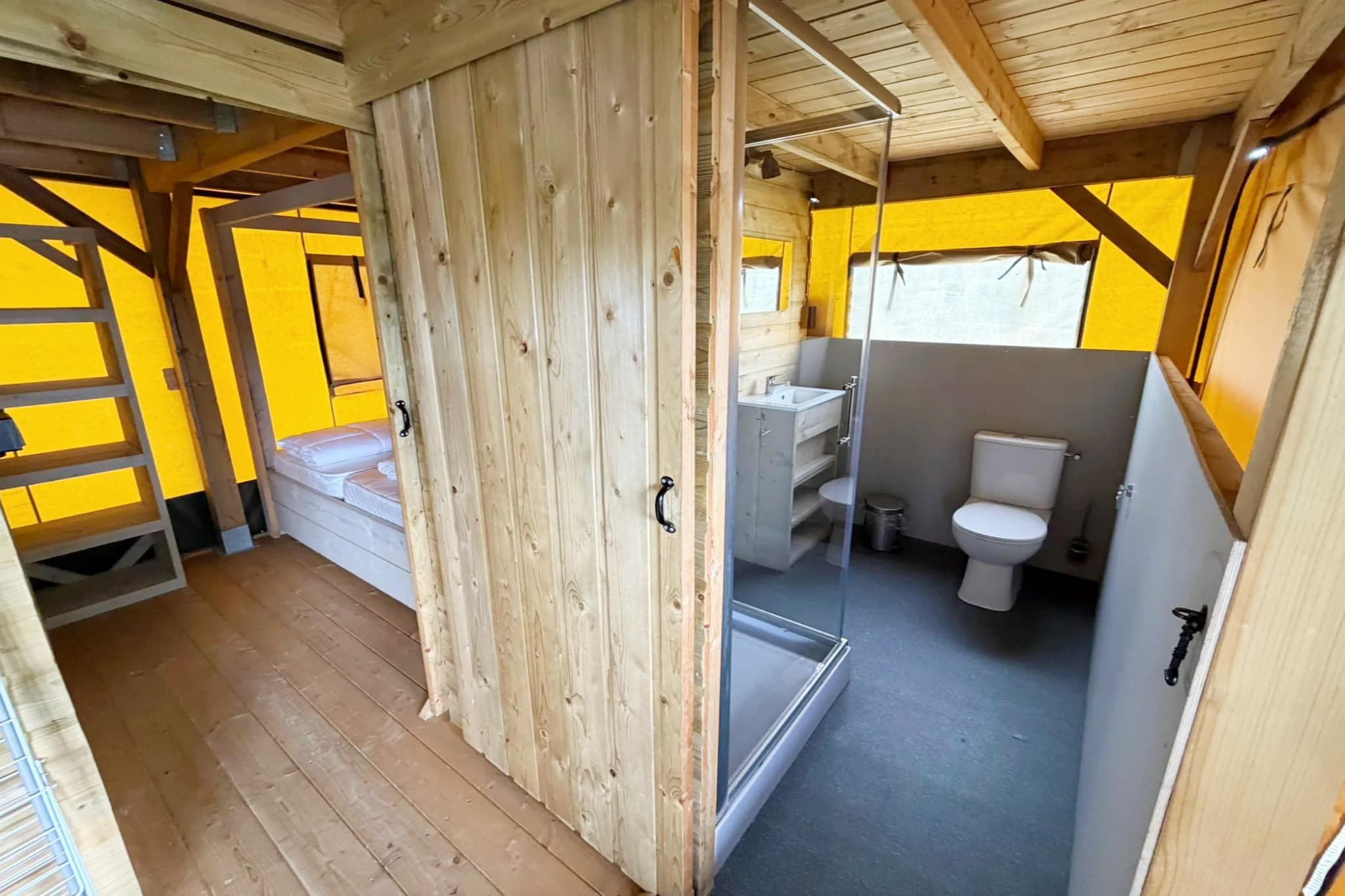 Safaritent Betuwe Lodge 8 pax - Flur