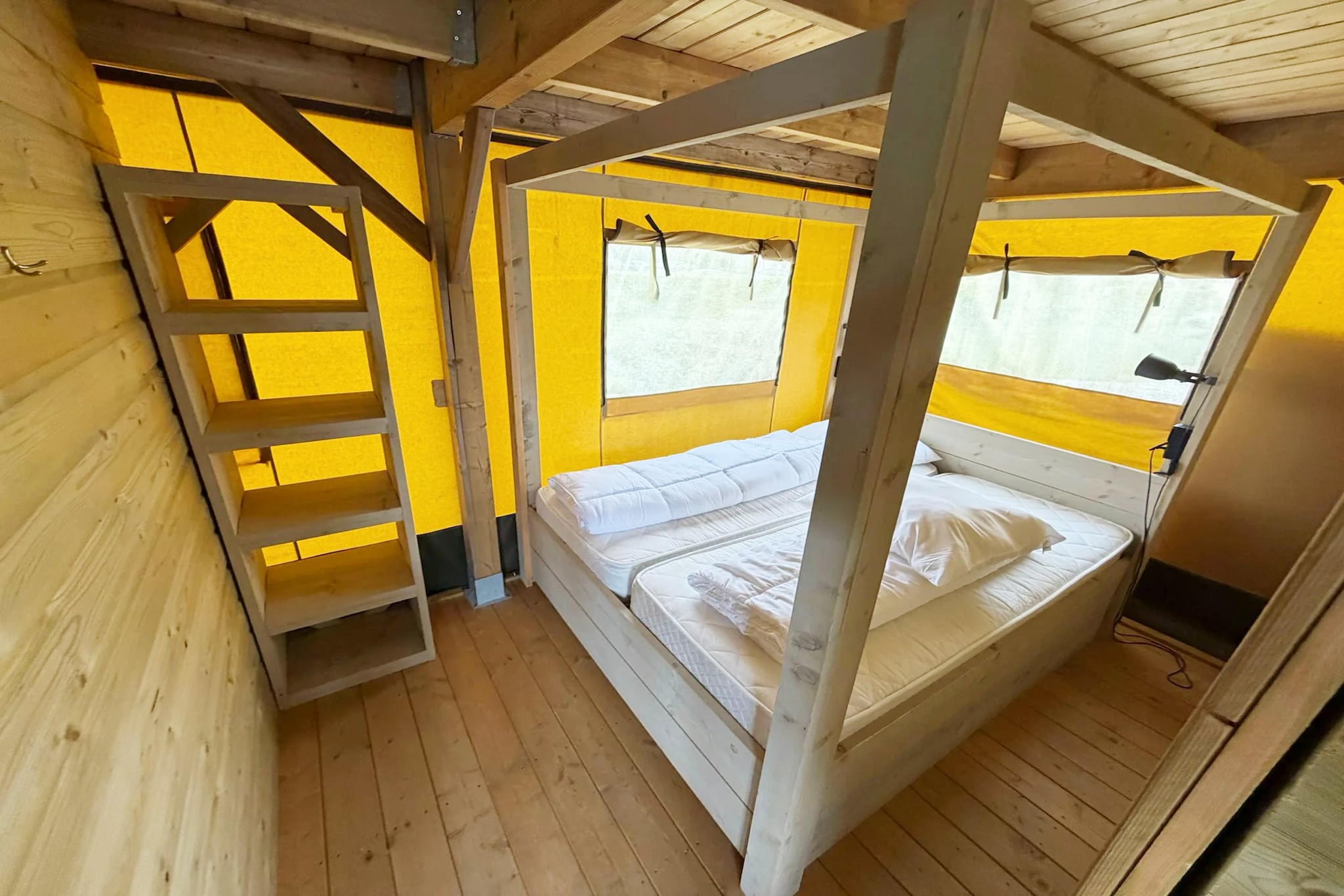Safaritent Betuwe Lodge 8 pax - Schlafzimmer